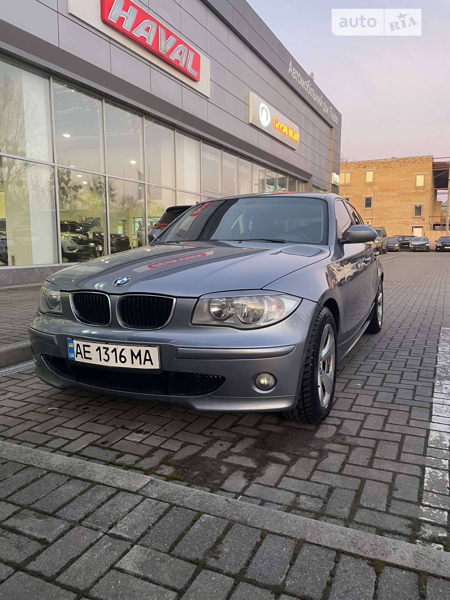 BMW 120I 2004