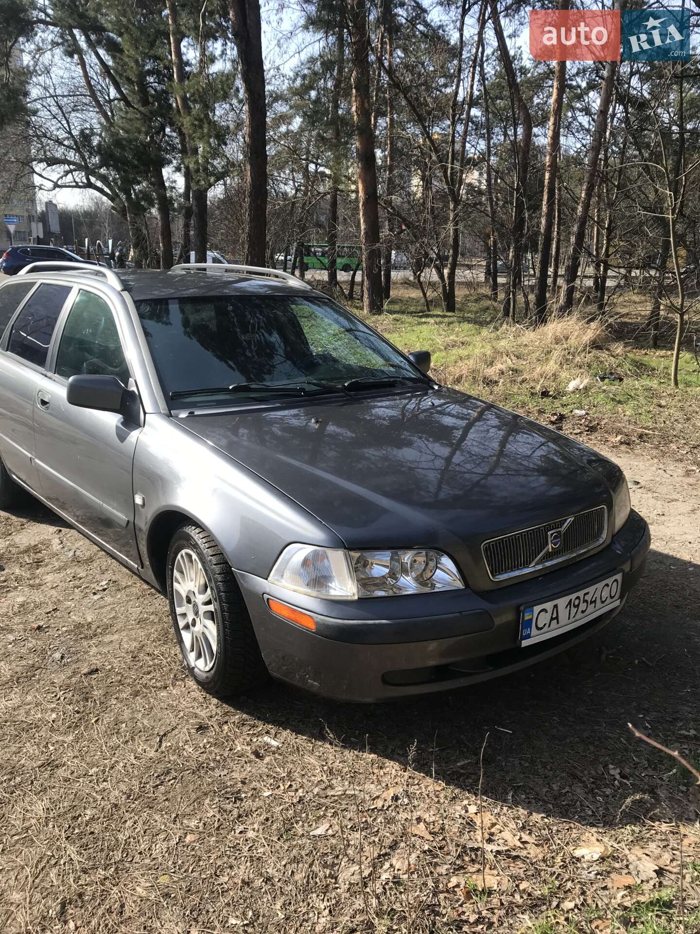 VOLVO V40 2001