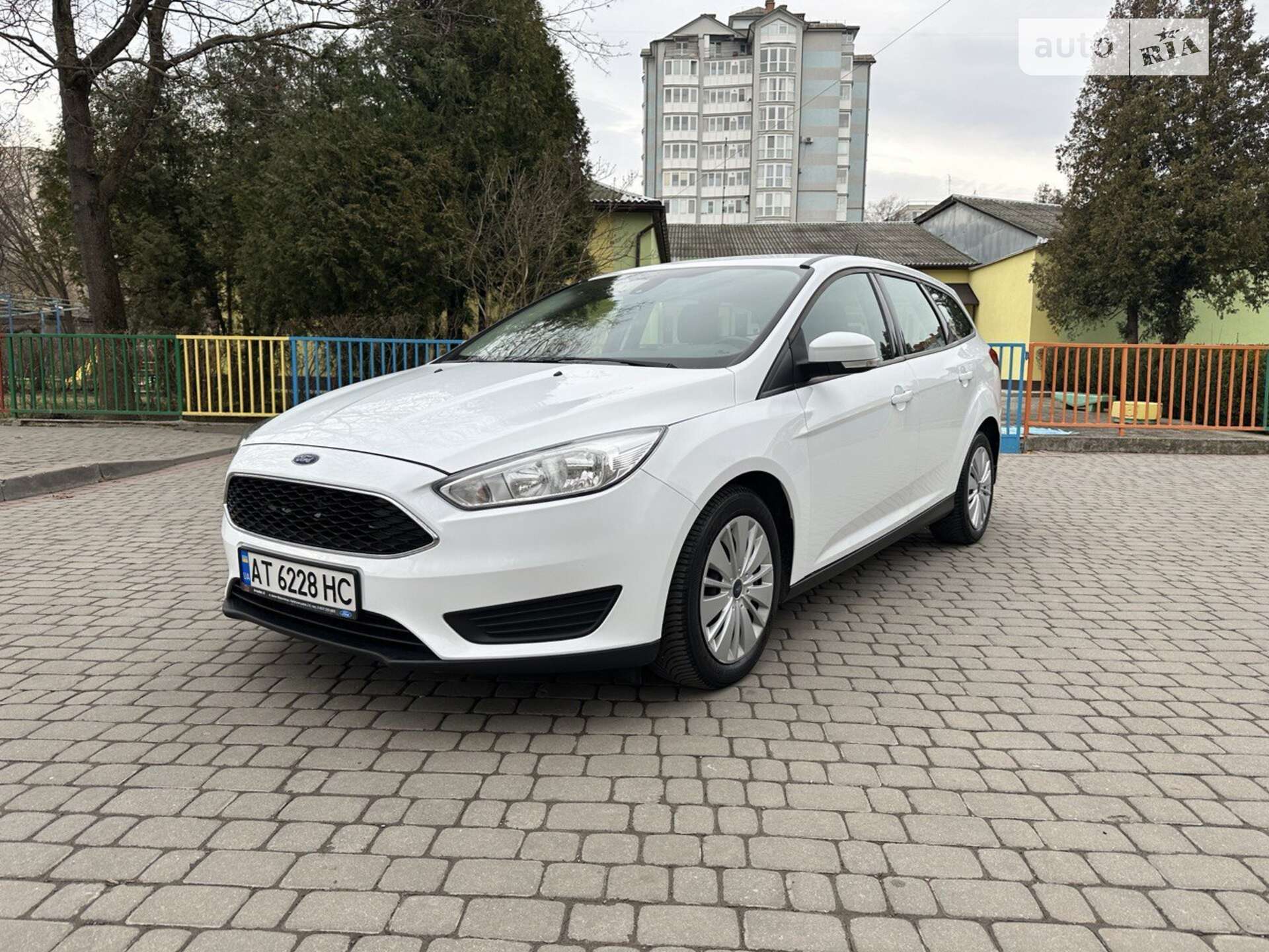 Головне фото звіту автомобіля FORD FOCUS 2017