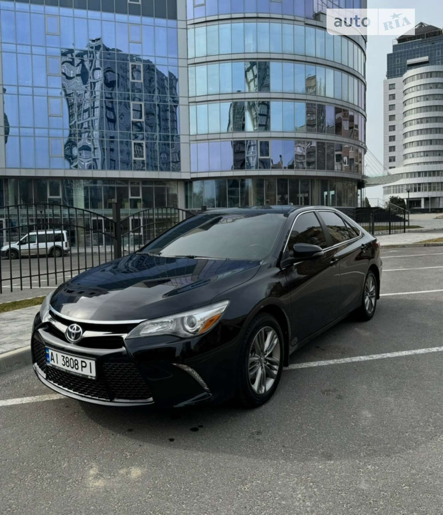 TOYOTA CAMRY
