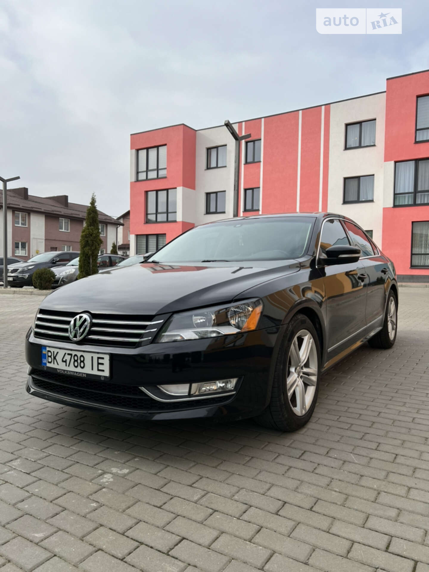 VOLKSWAGEN PASSAT 2013