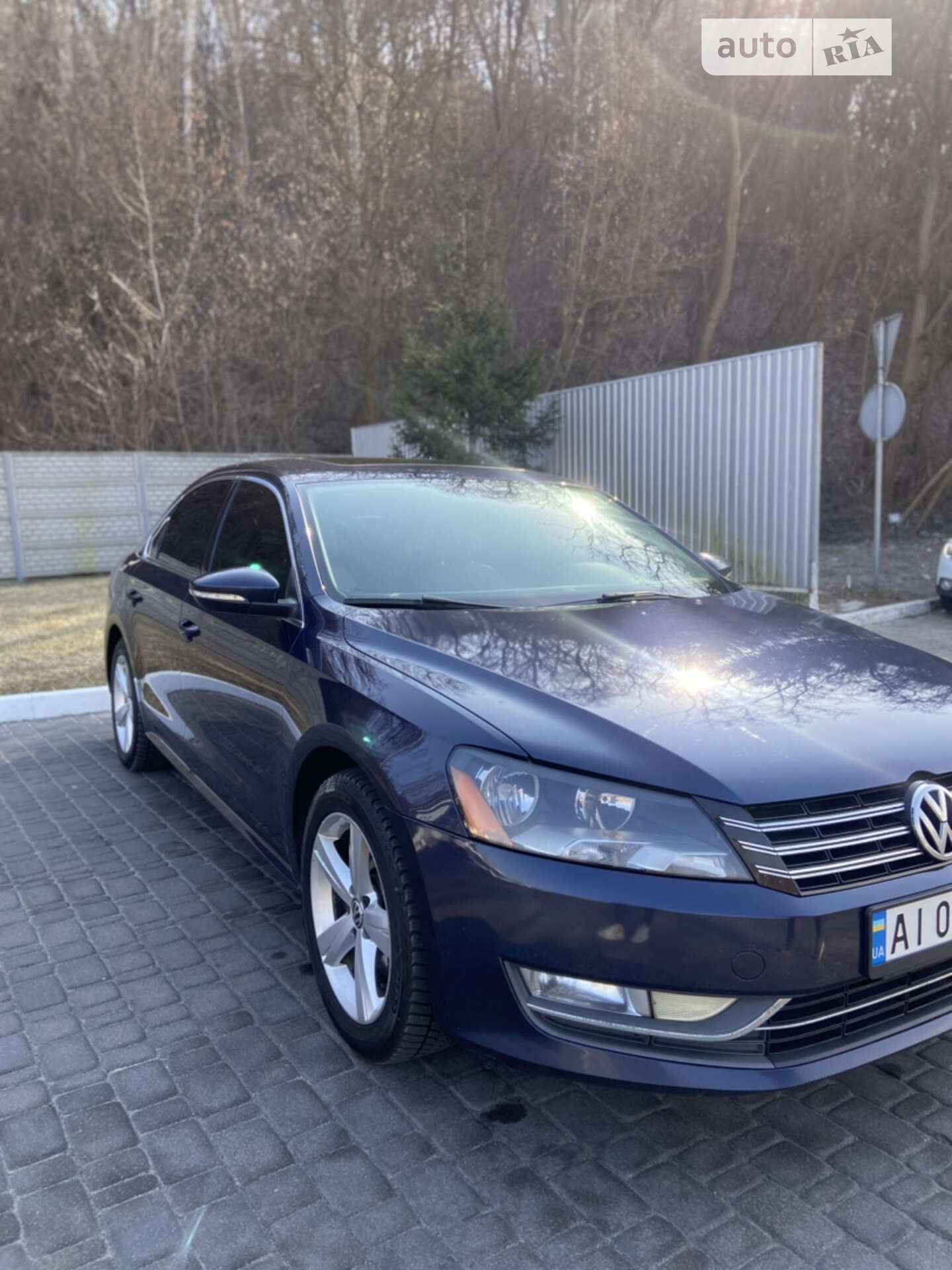 VOLKSWAGEN PASSAT 2012