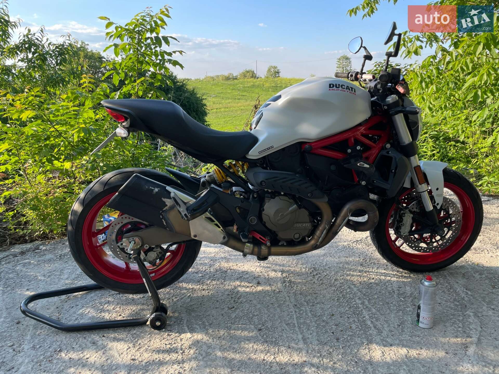 DUCATI MONSTER 2016