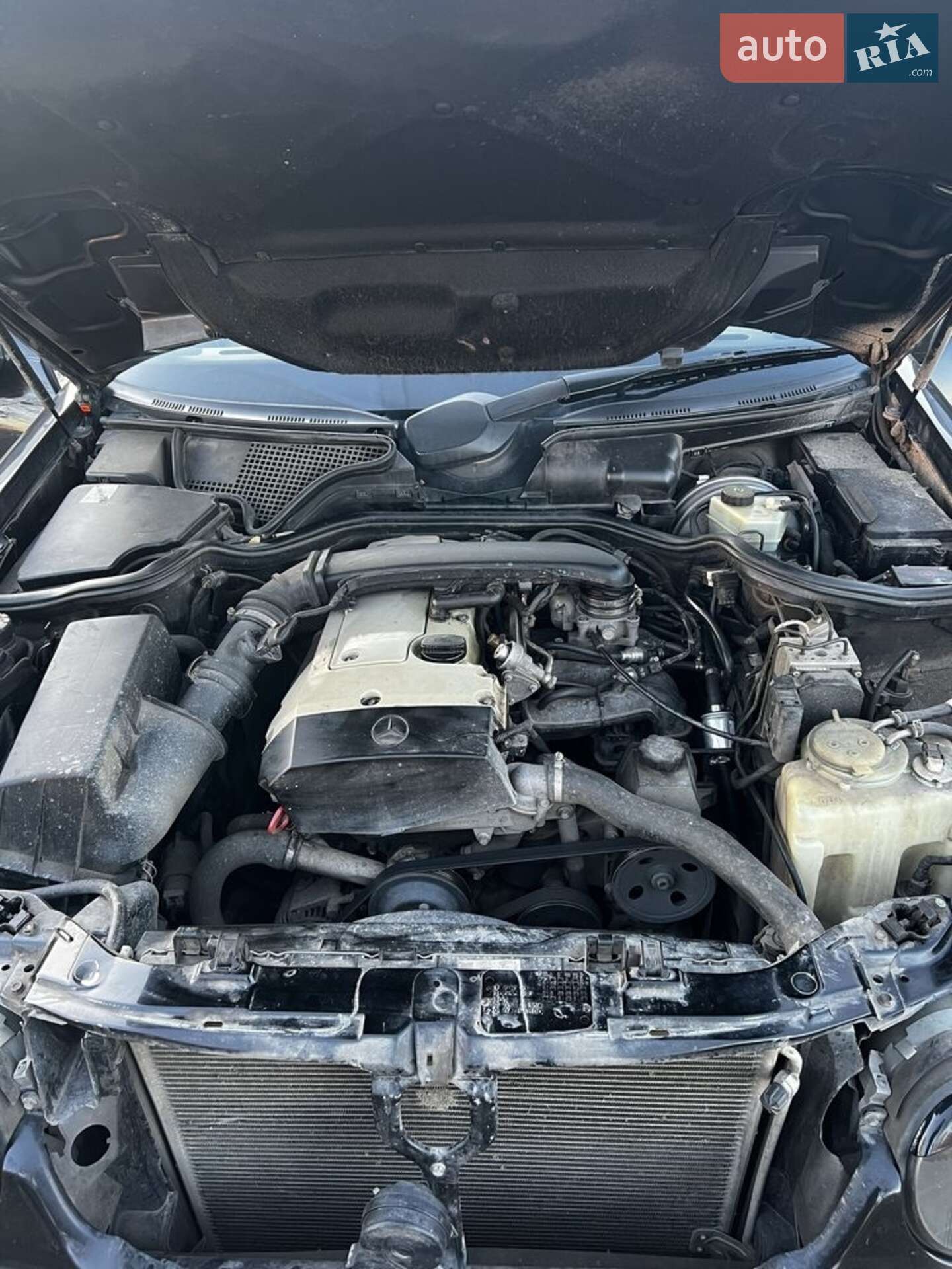 MERCEDES-BENZ E 200 2000
