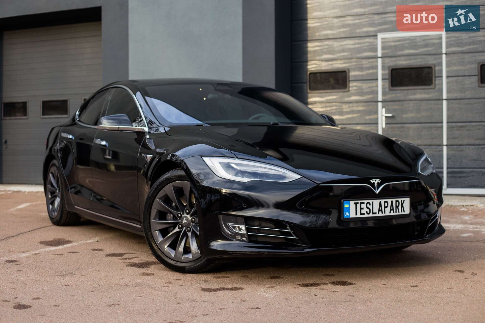 TESLA MODEL S 2018