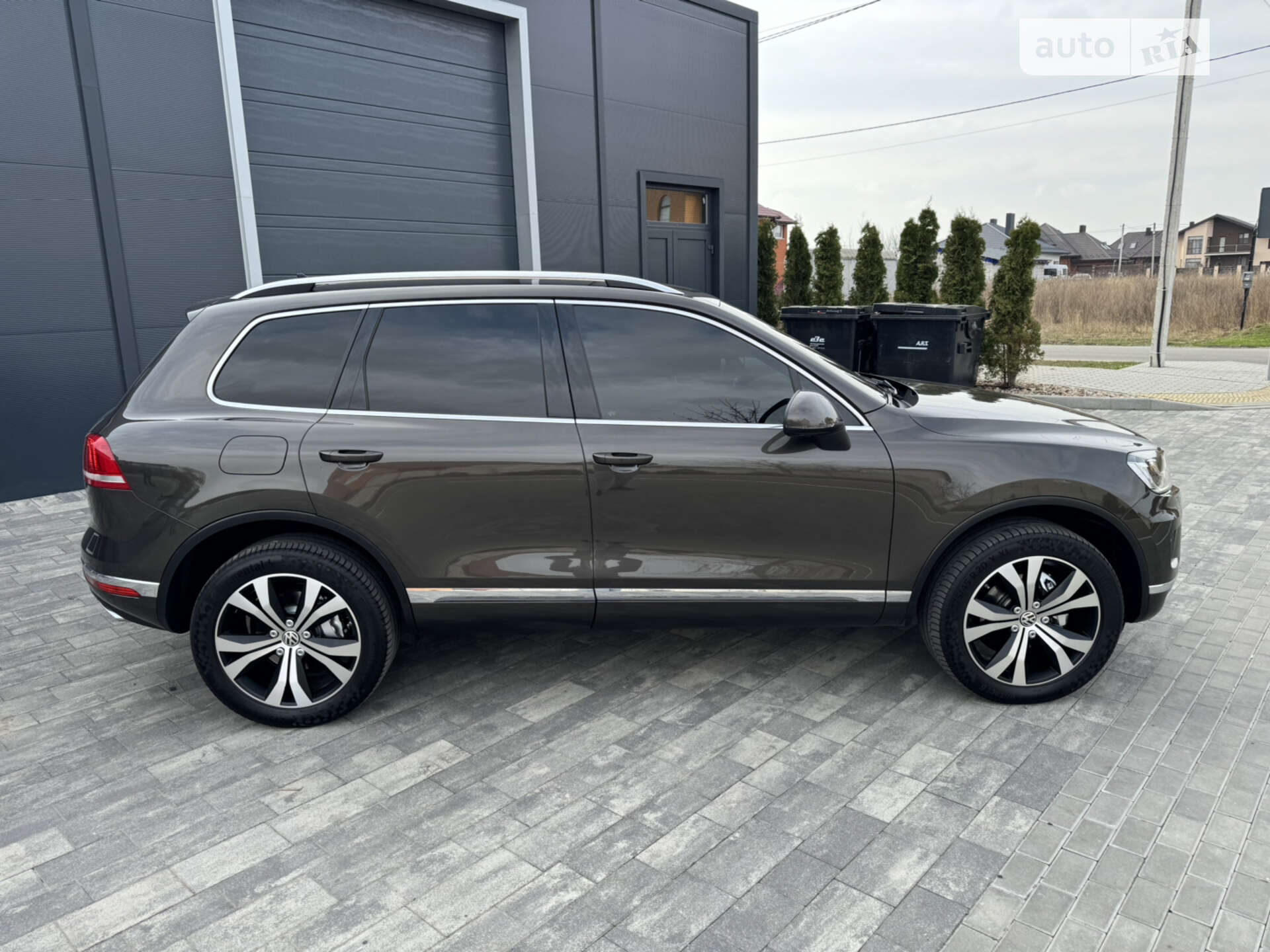 VOLKSWAGEN TOUAREG 2016