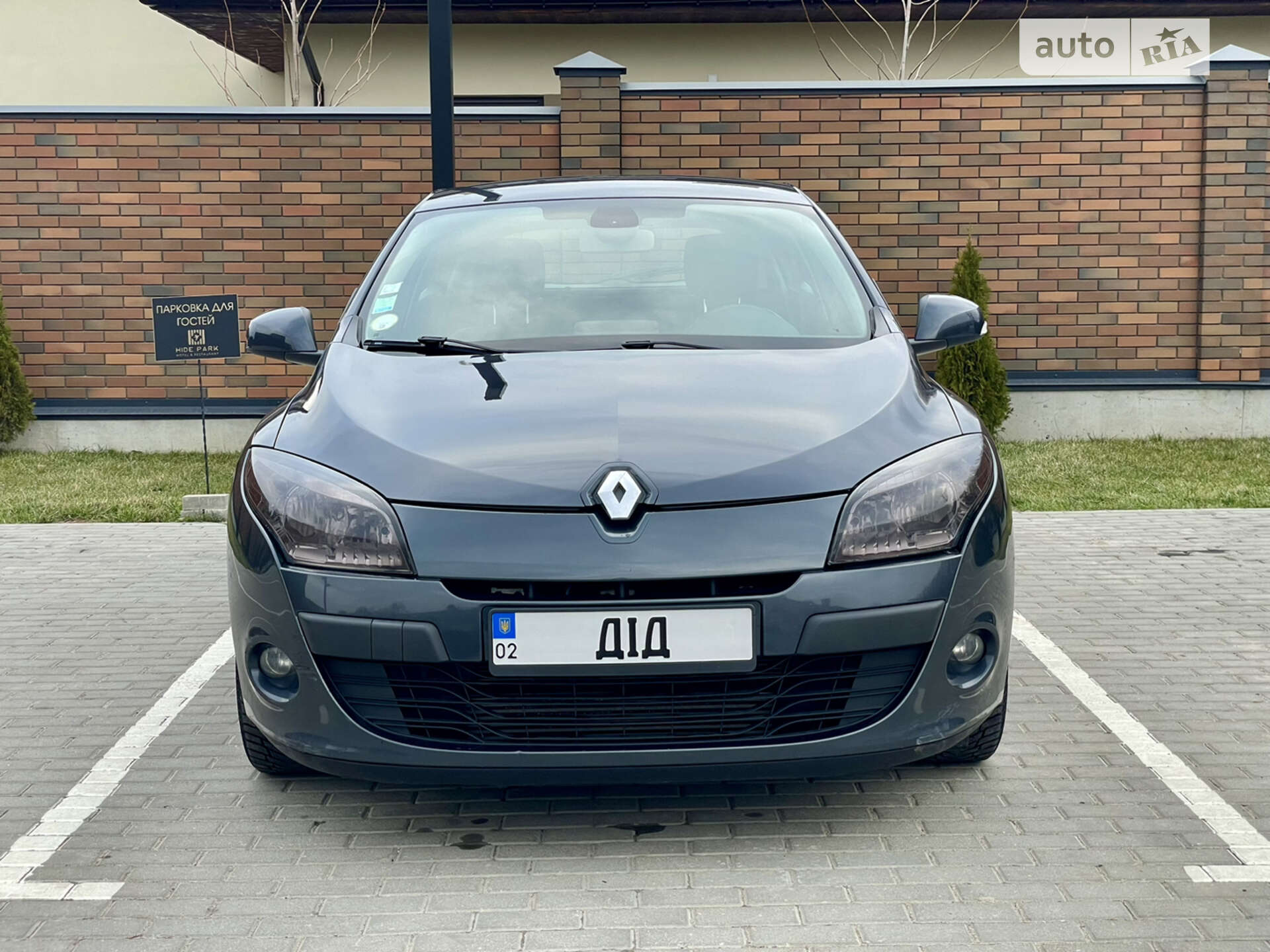RENAULT MEGANE