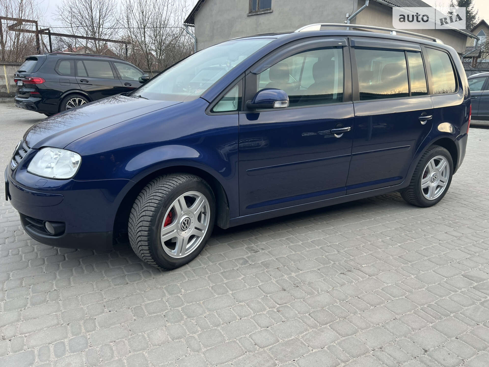 VOLKSWAGEN TOURAN 2005