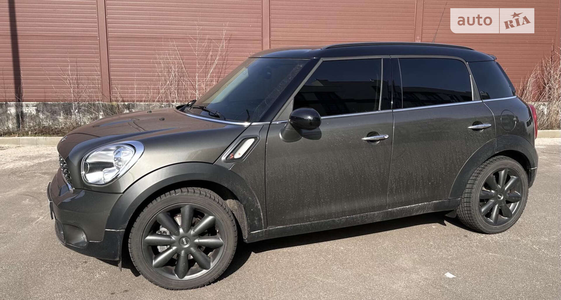 Головне фото звіту автомобіля MINI COOPER 2013