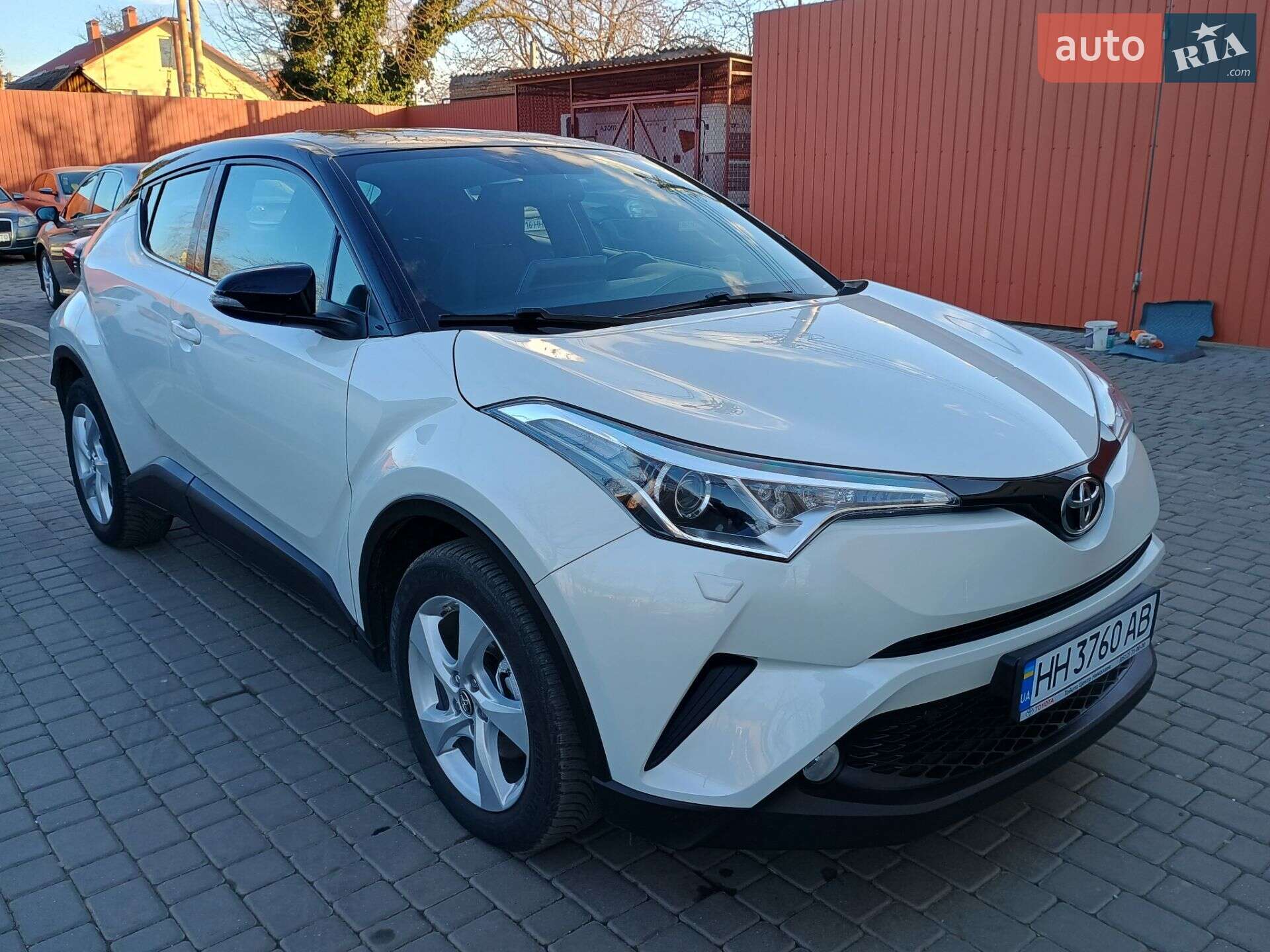 TOYOTA C-HR 2016