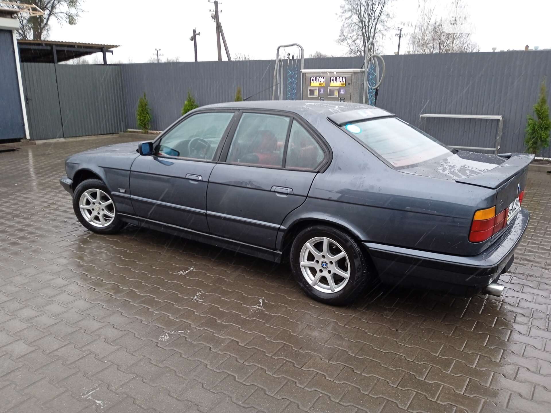 BMW 5 Series 1989