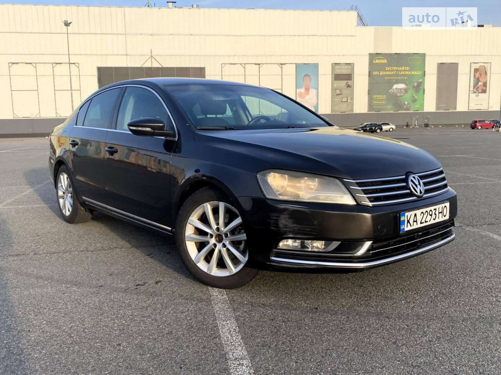 VOLKSWAGEN PASSAT 2011
