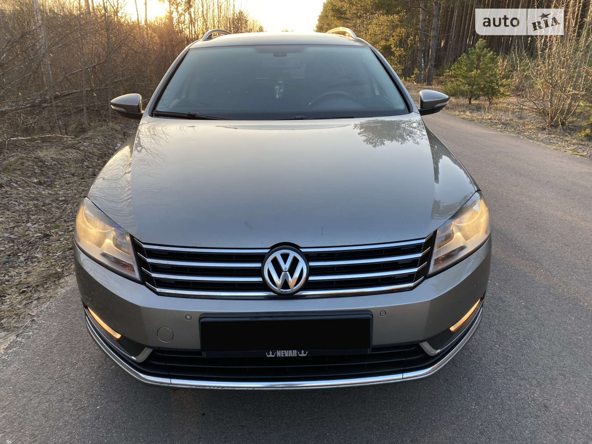 VOLKSWAGEN PASSAT 2011
