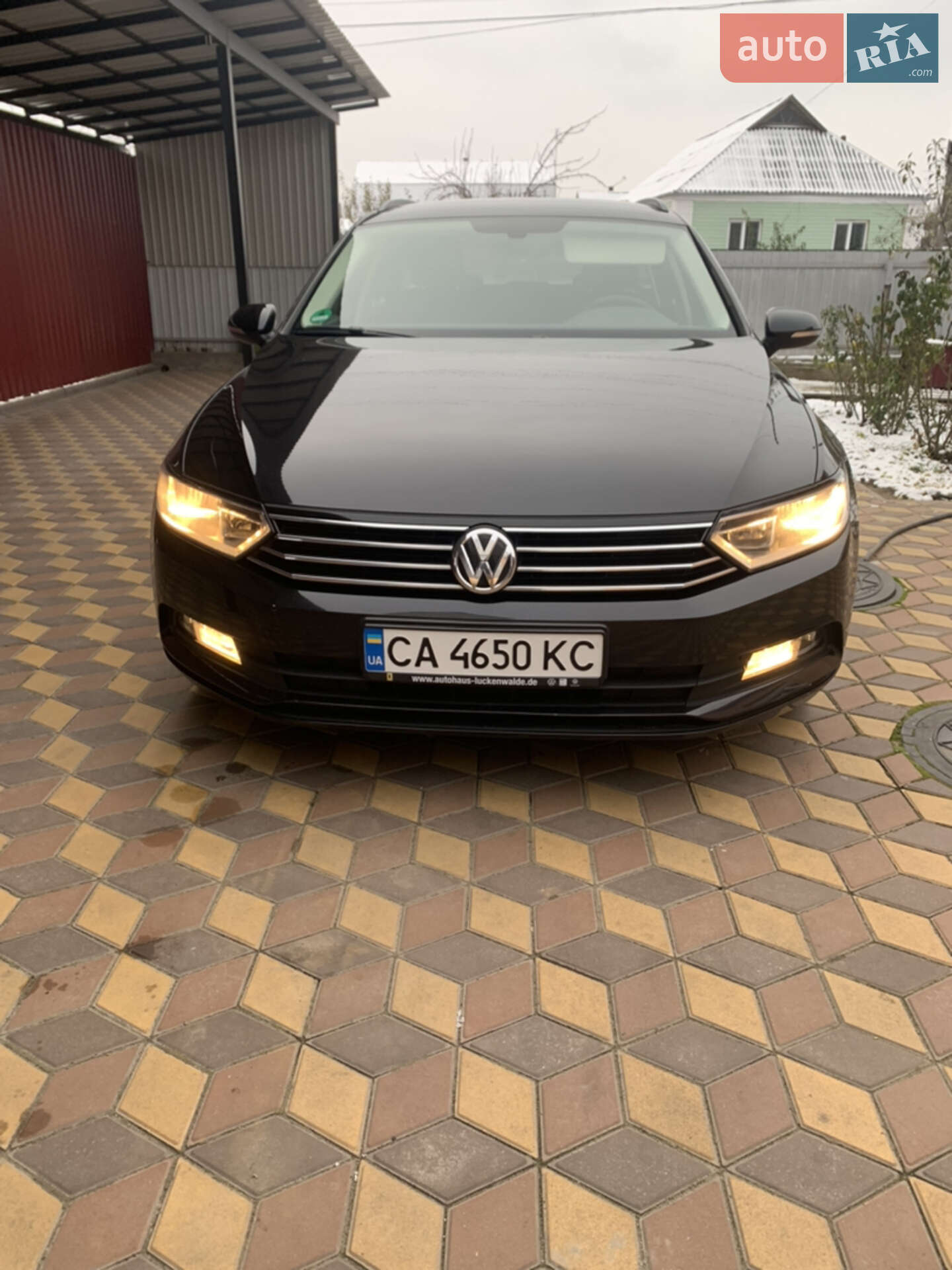 VOLKSWAGEN PASSAT 2016