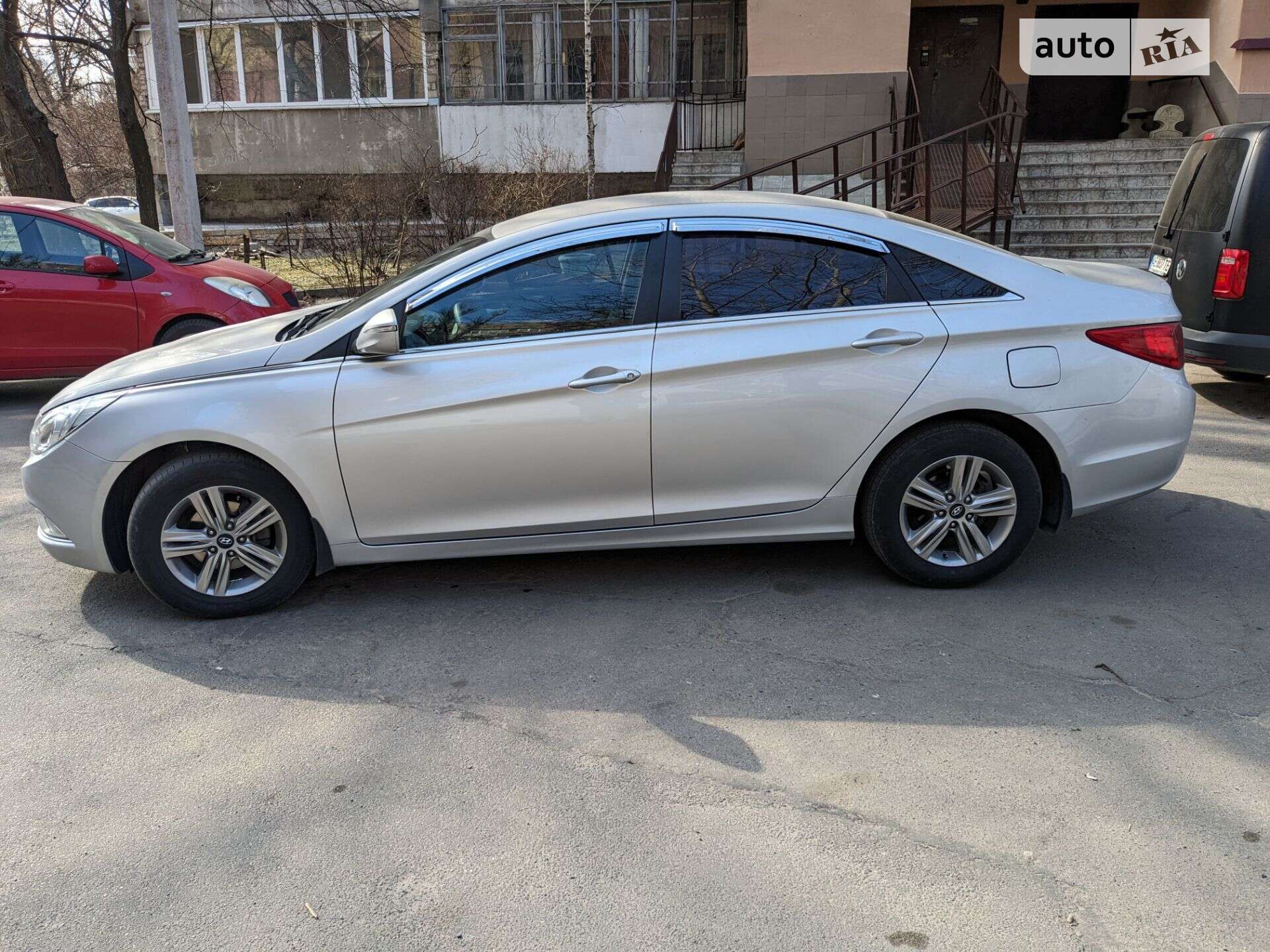 Головне фото звіту автомобіля HYUNDAI SONATA 2014