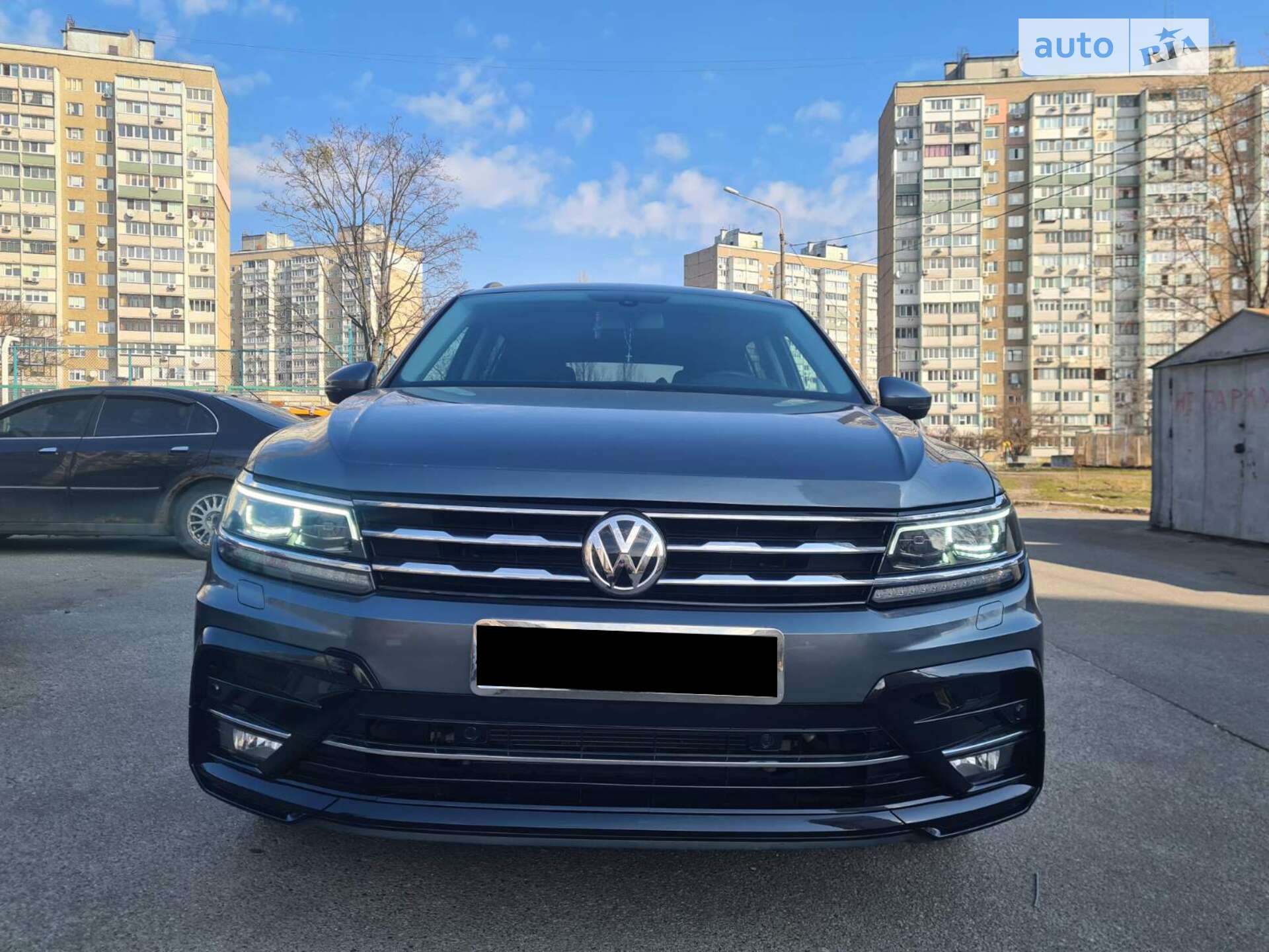 VOLKSWAGEN TIGUAN 2019