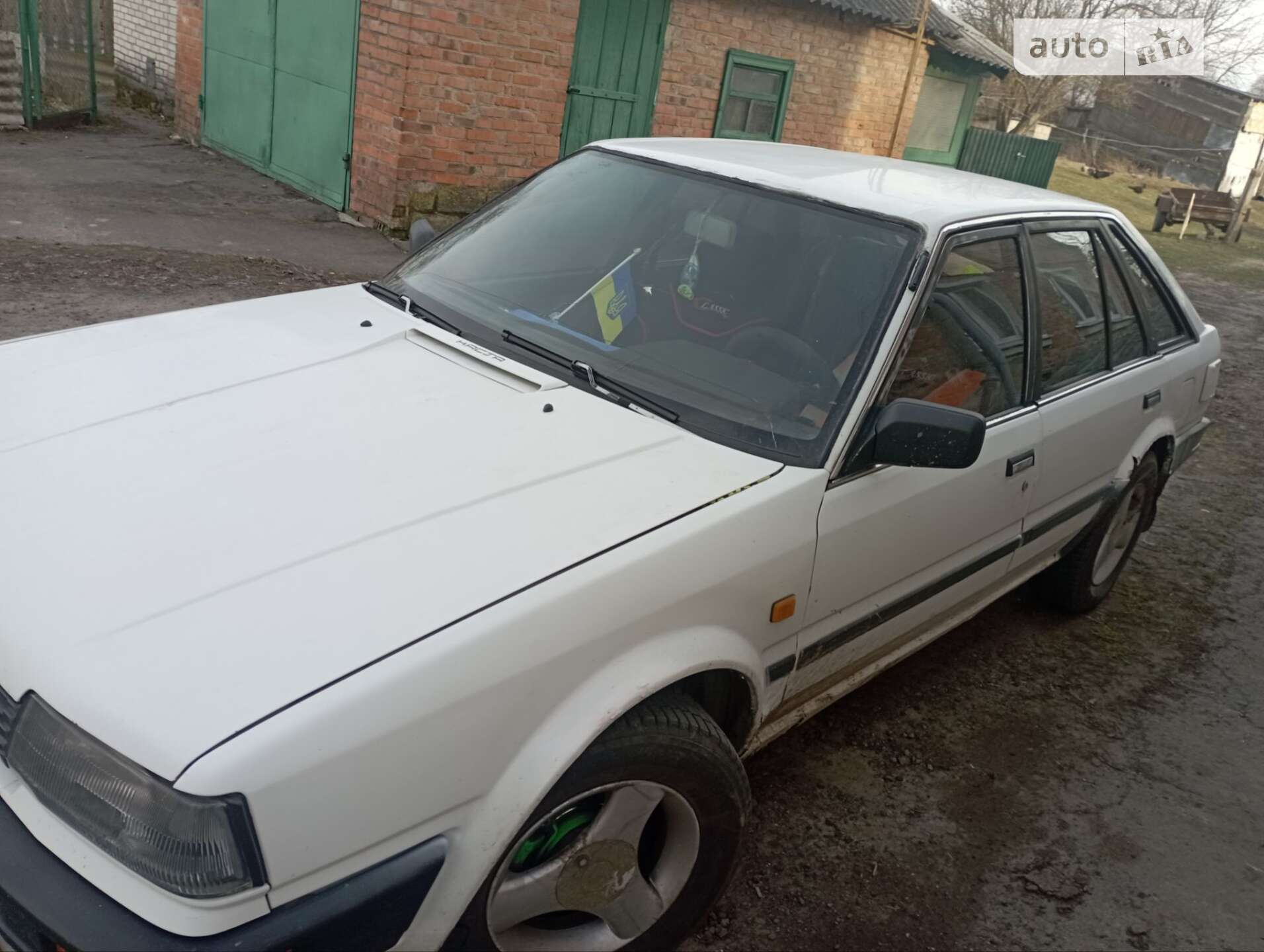 NISSAN BLUEBIRD 1987