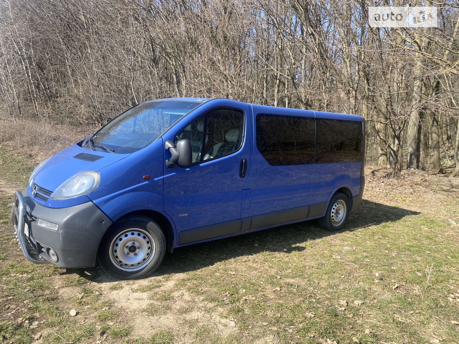 OPEL VIVARO 2004