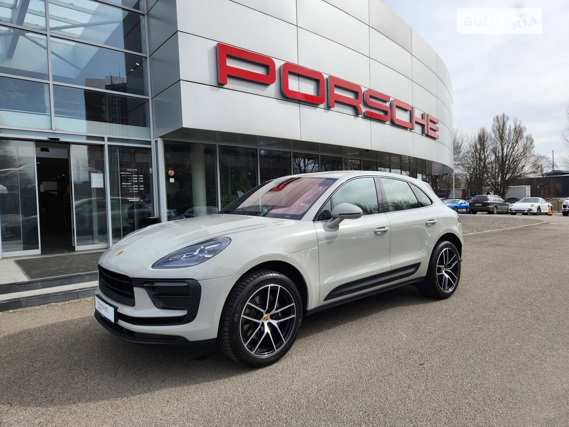 PORSCHE MACAN 2022