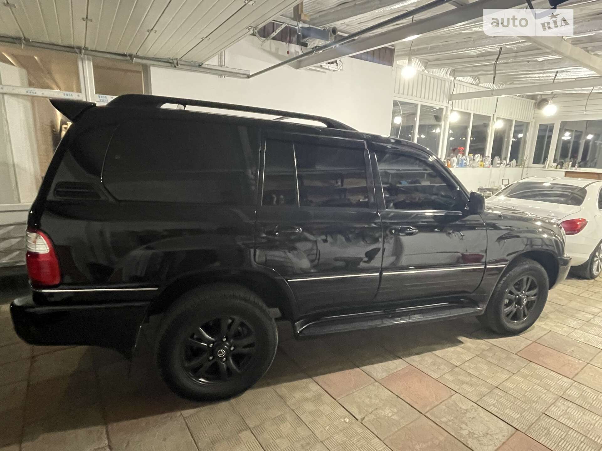 LEXUS LX 470 2004