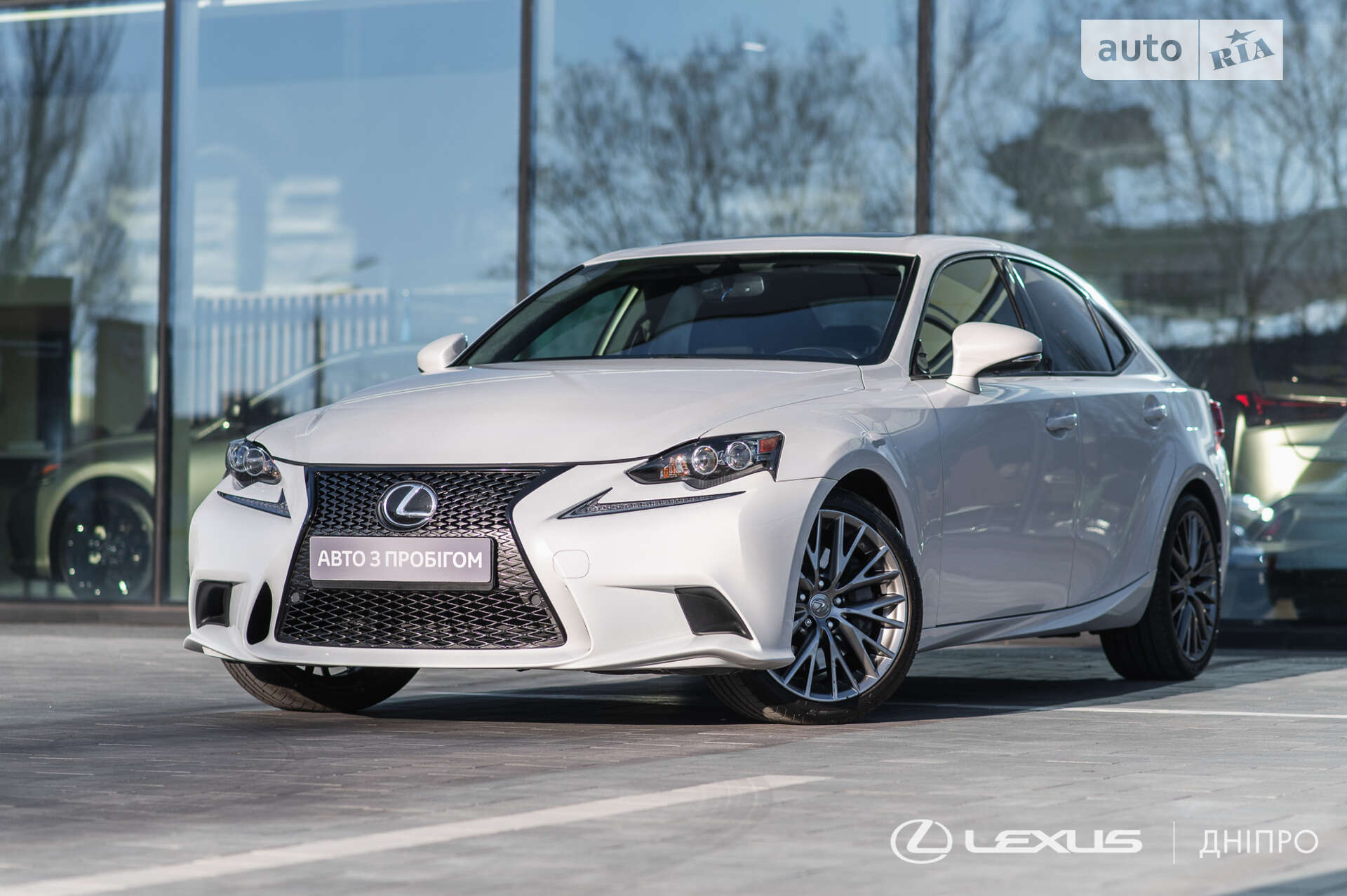 LEXUS IS 200 2016