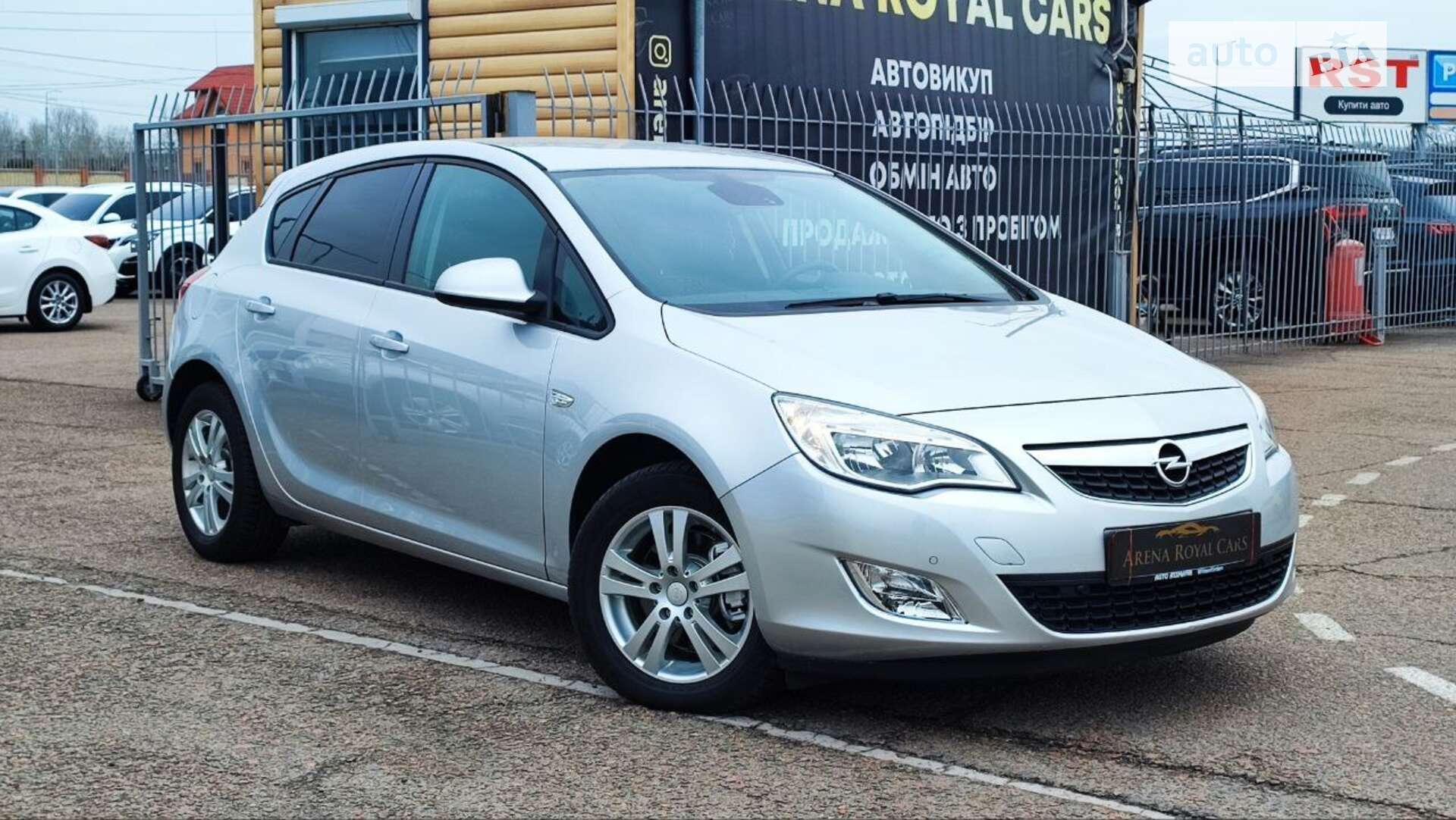 OPEL ASTRA 2010
