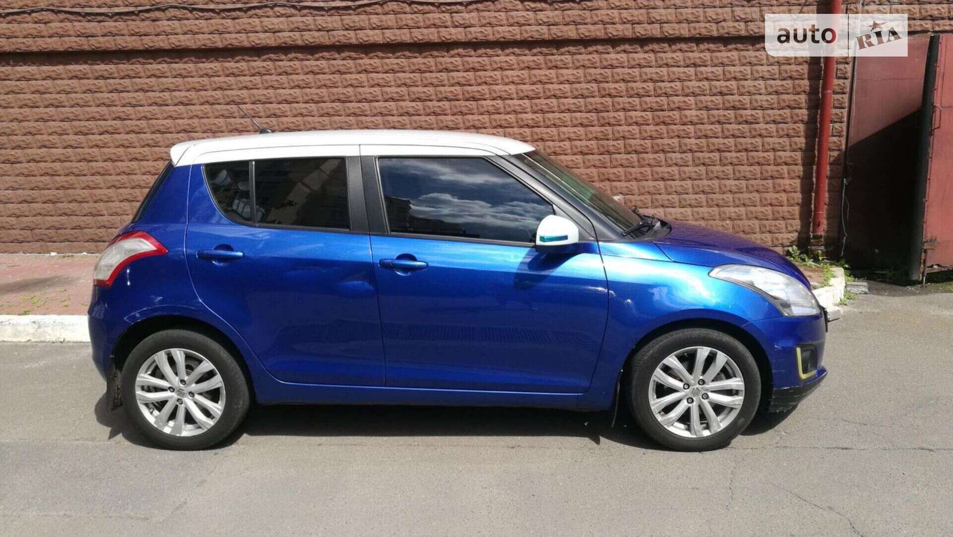 SUZUKI SWIFT 2015