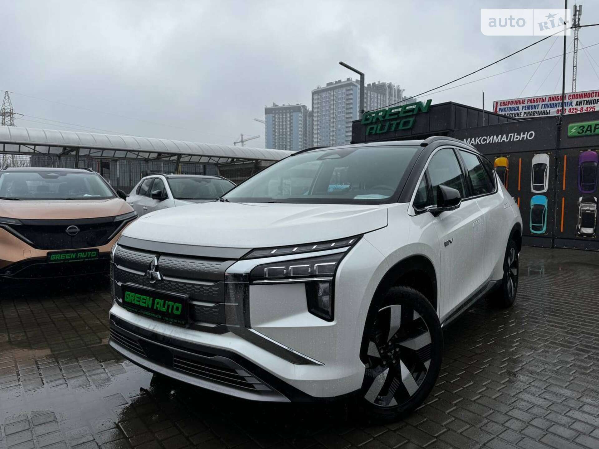 MITSUBISHI AIRTREK 2022