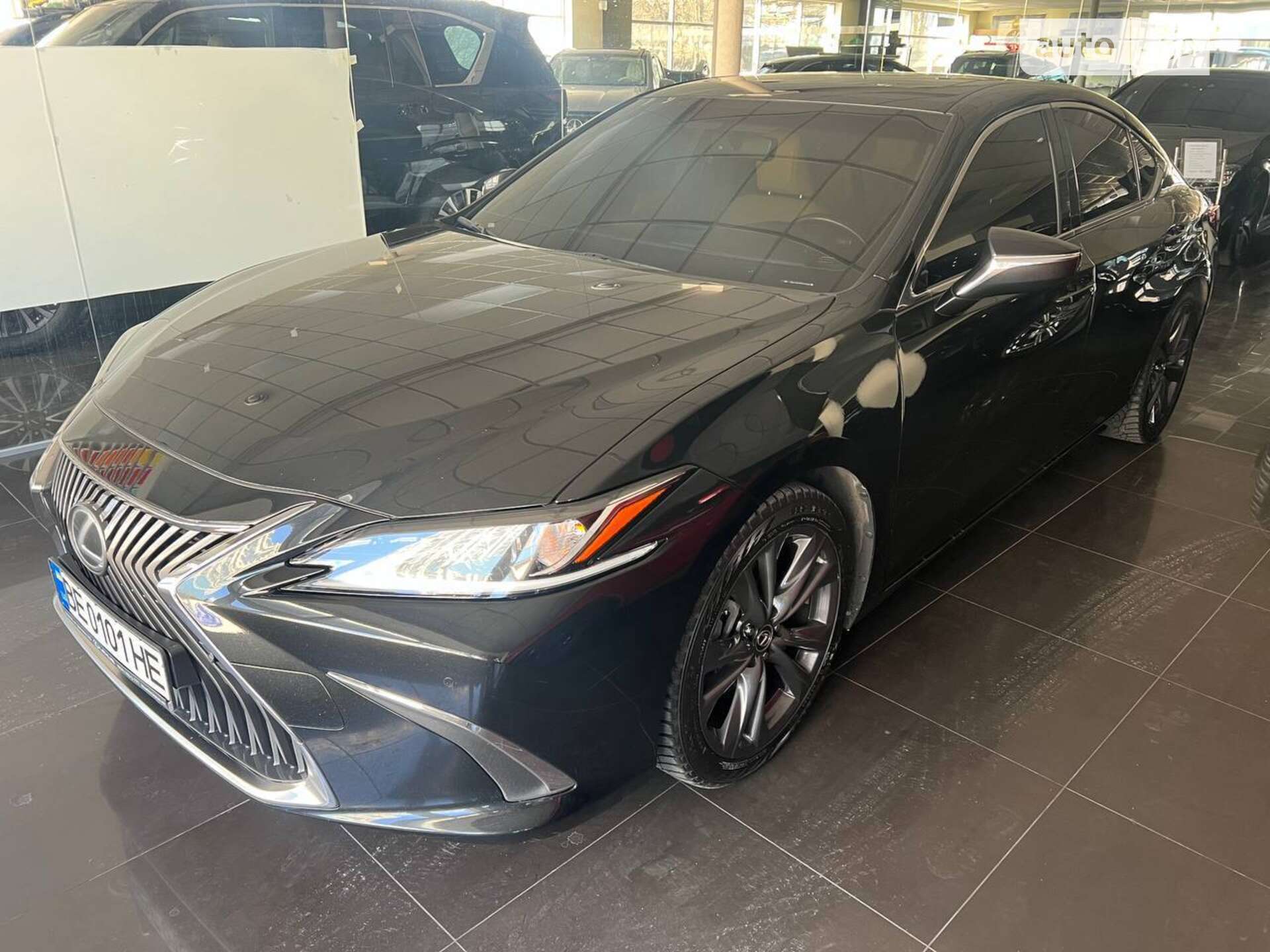 LEXUS ES 250 2019