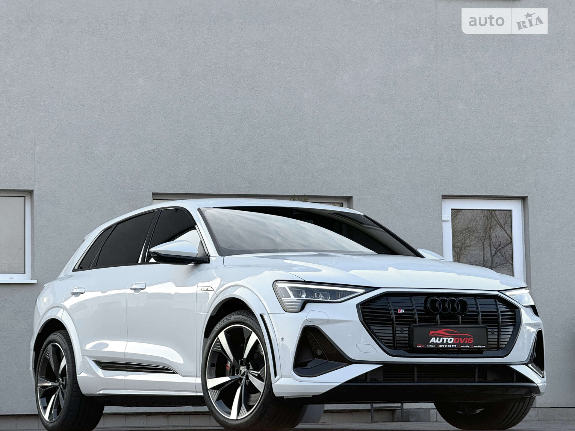 AUDI E-TRON S 2021