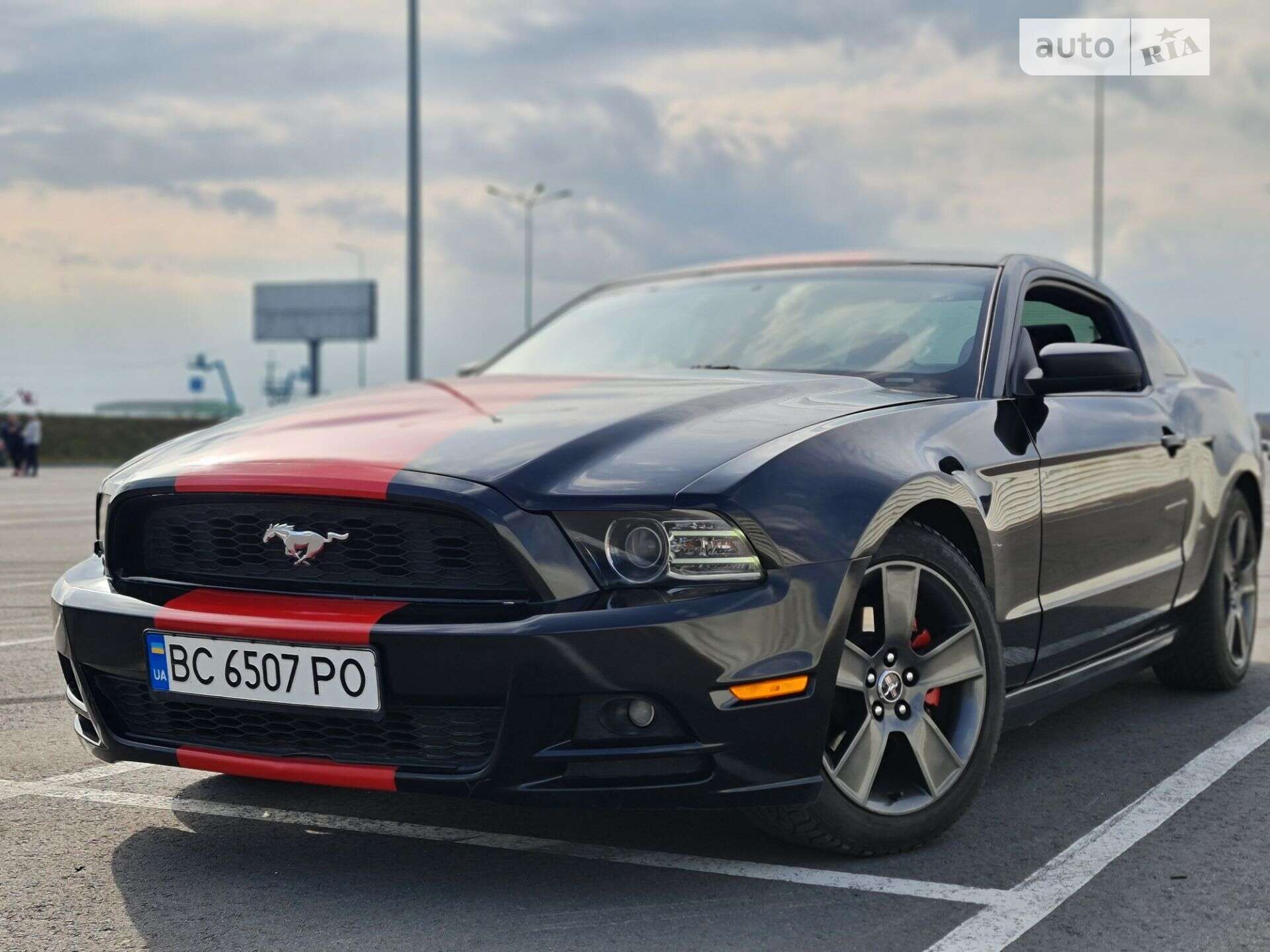 FORD MUSTANG 2013