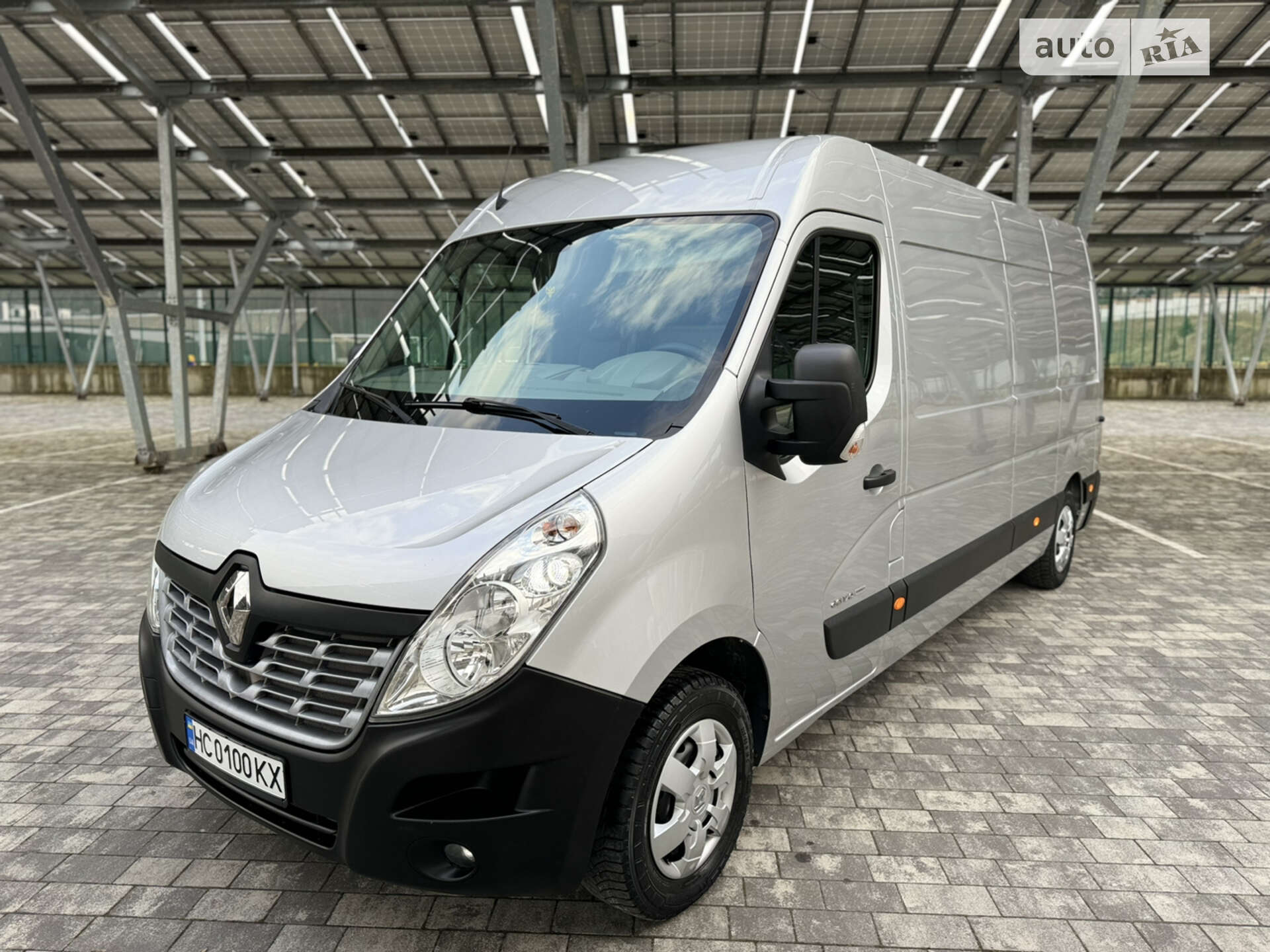Головне фото звіту автомобіля RENAULT MASTER 2017