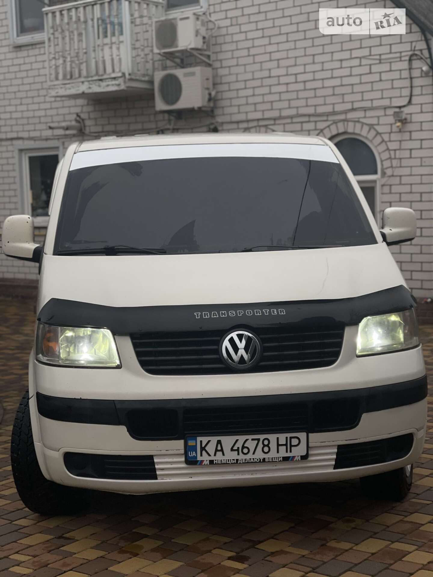 VOLKSWAGEN TRANSPORTER 2004