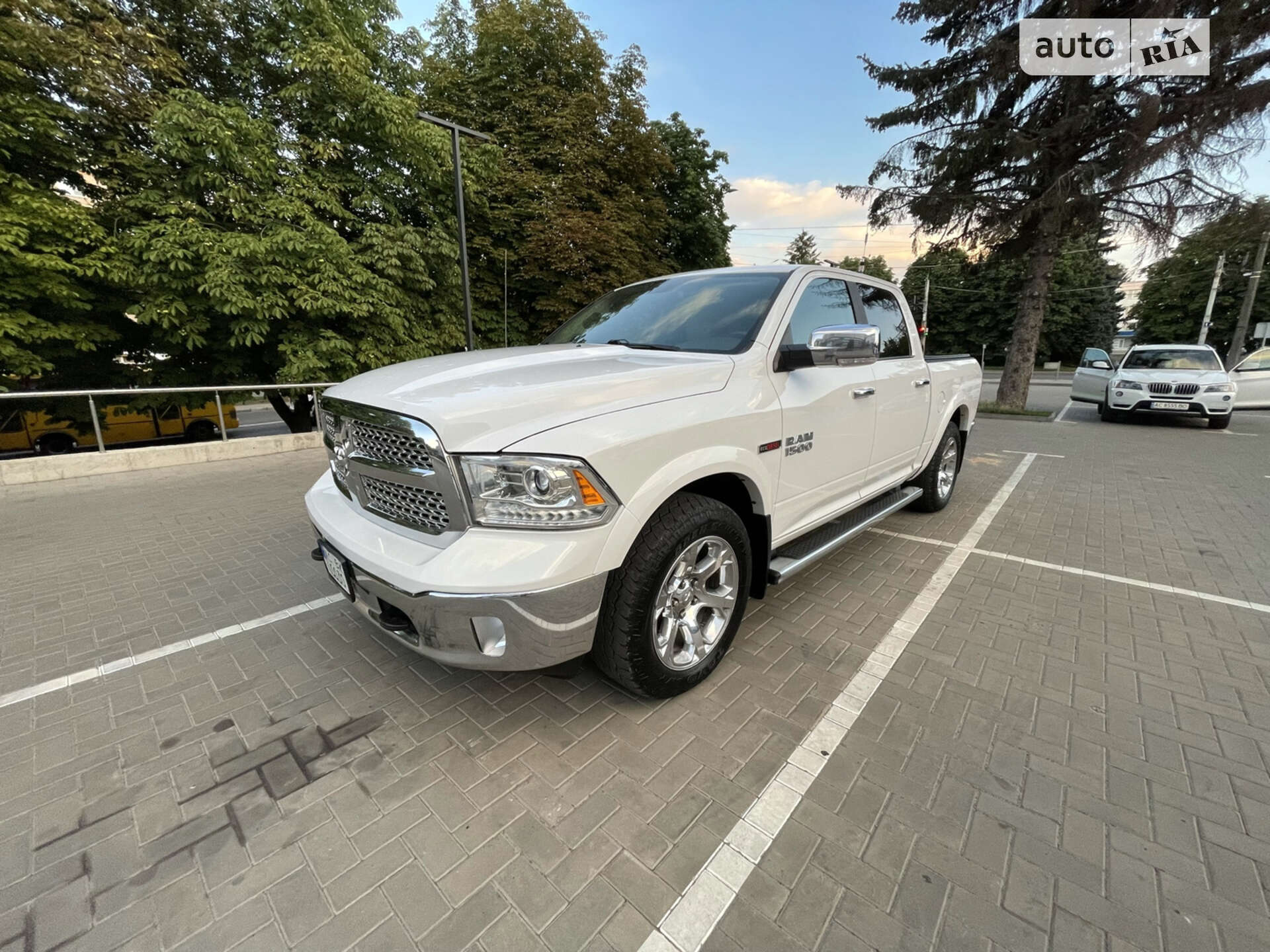 DODGE RAM-1500 2017