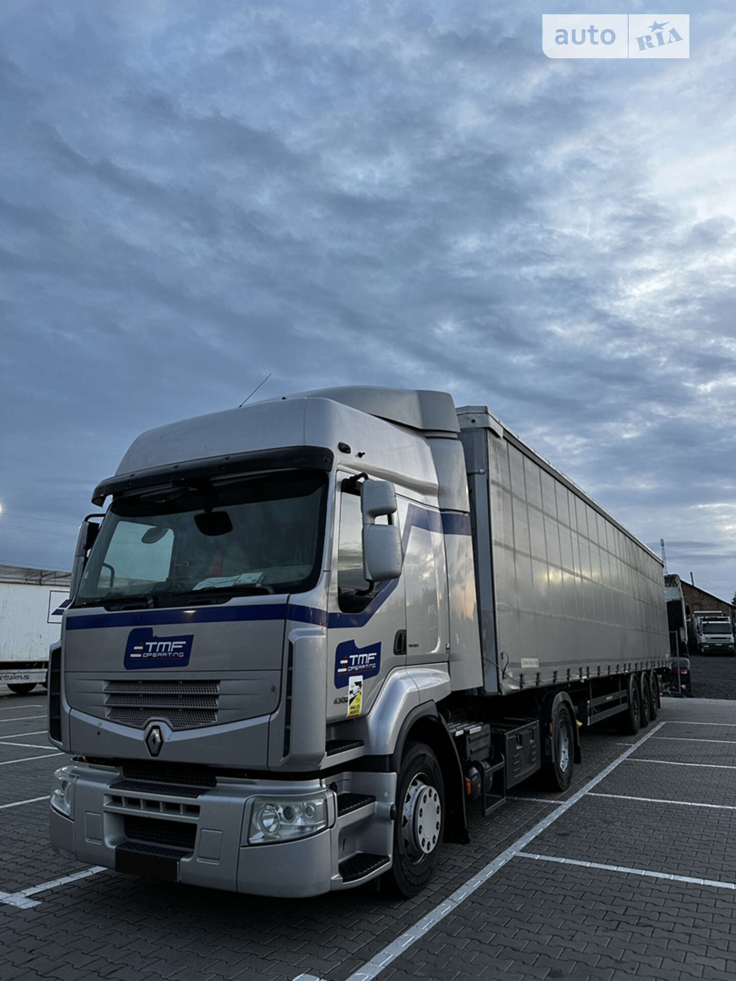 RENAULT PREMIUM 430 DXI 2011