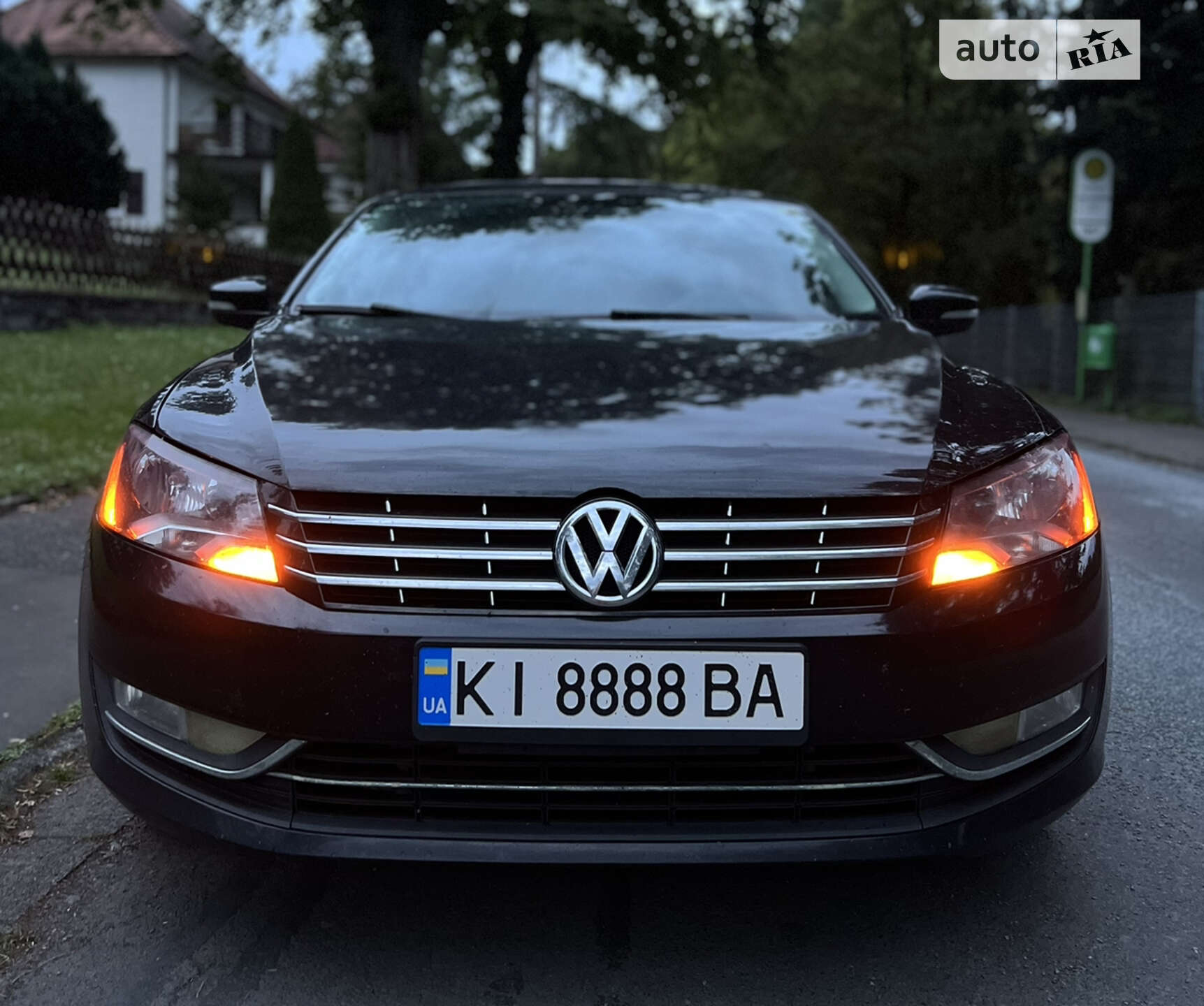 VOLKSWAGEN PASSAT 2012