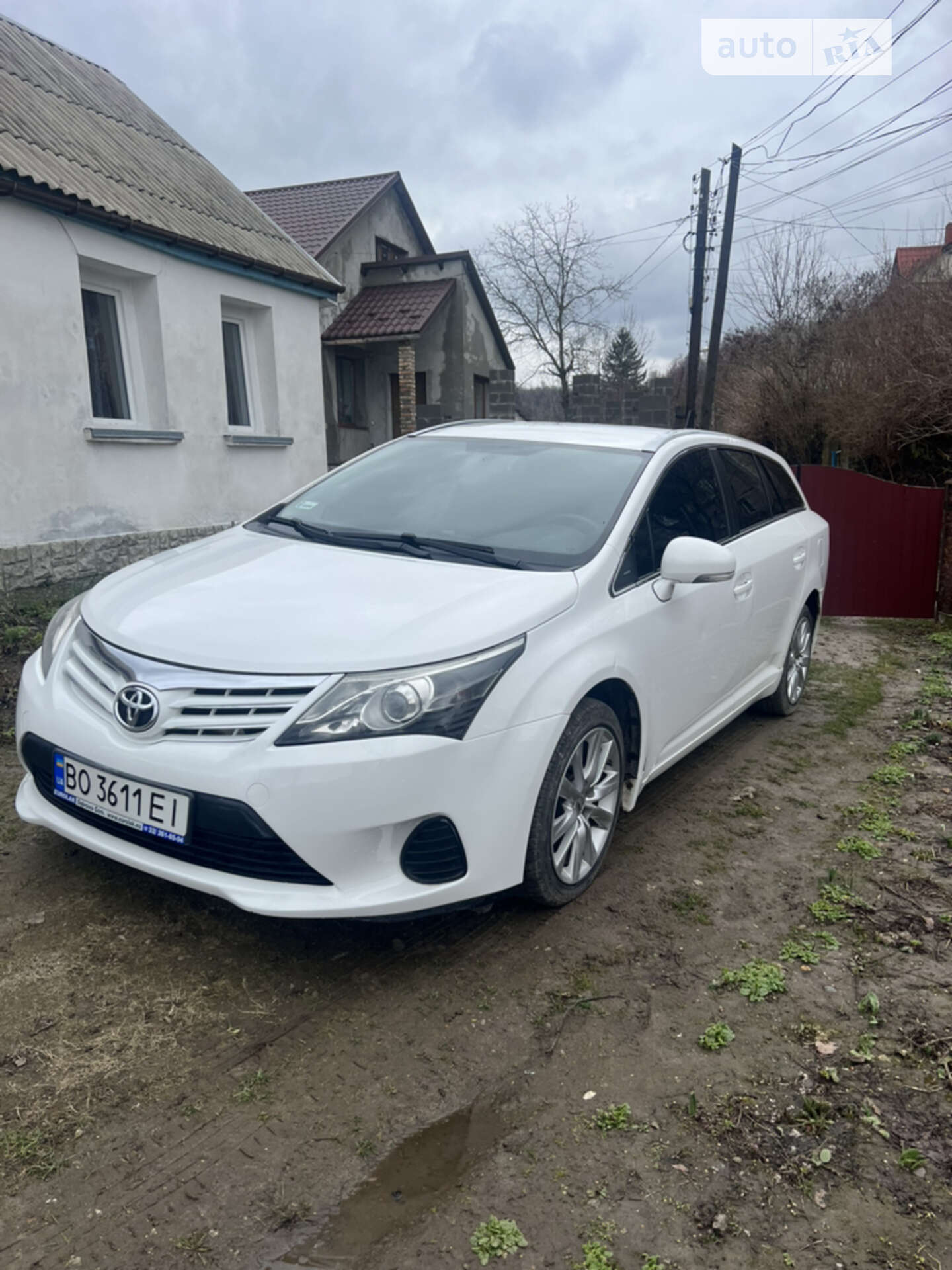 TOYOTA AVENSIS 2013