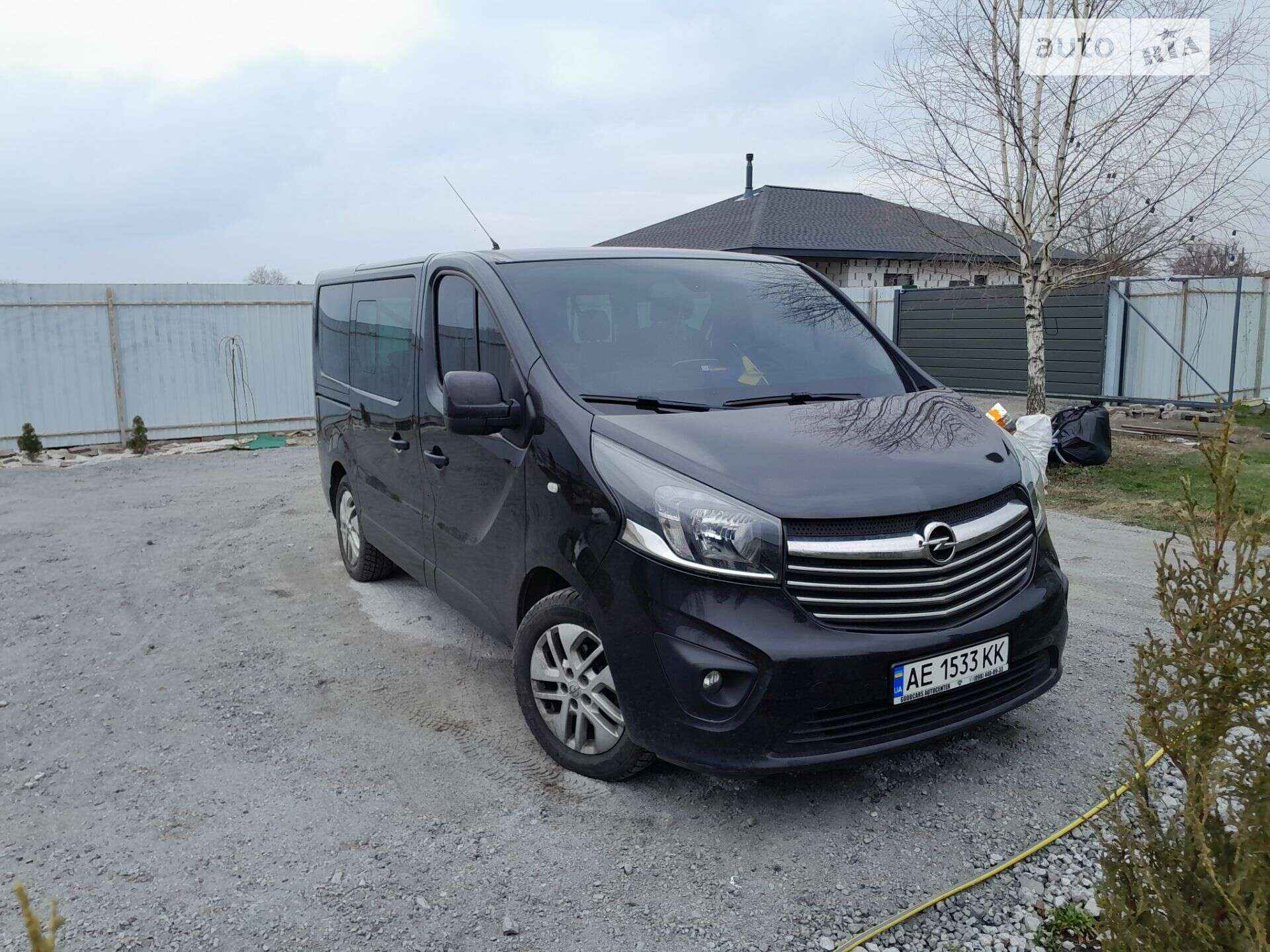 OPEL VIVARO 2015