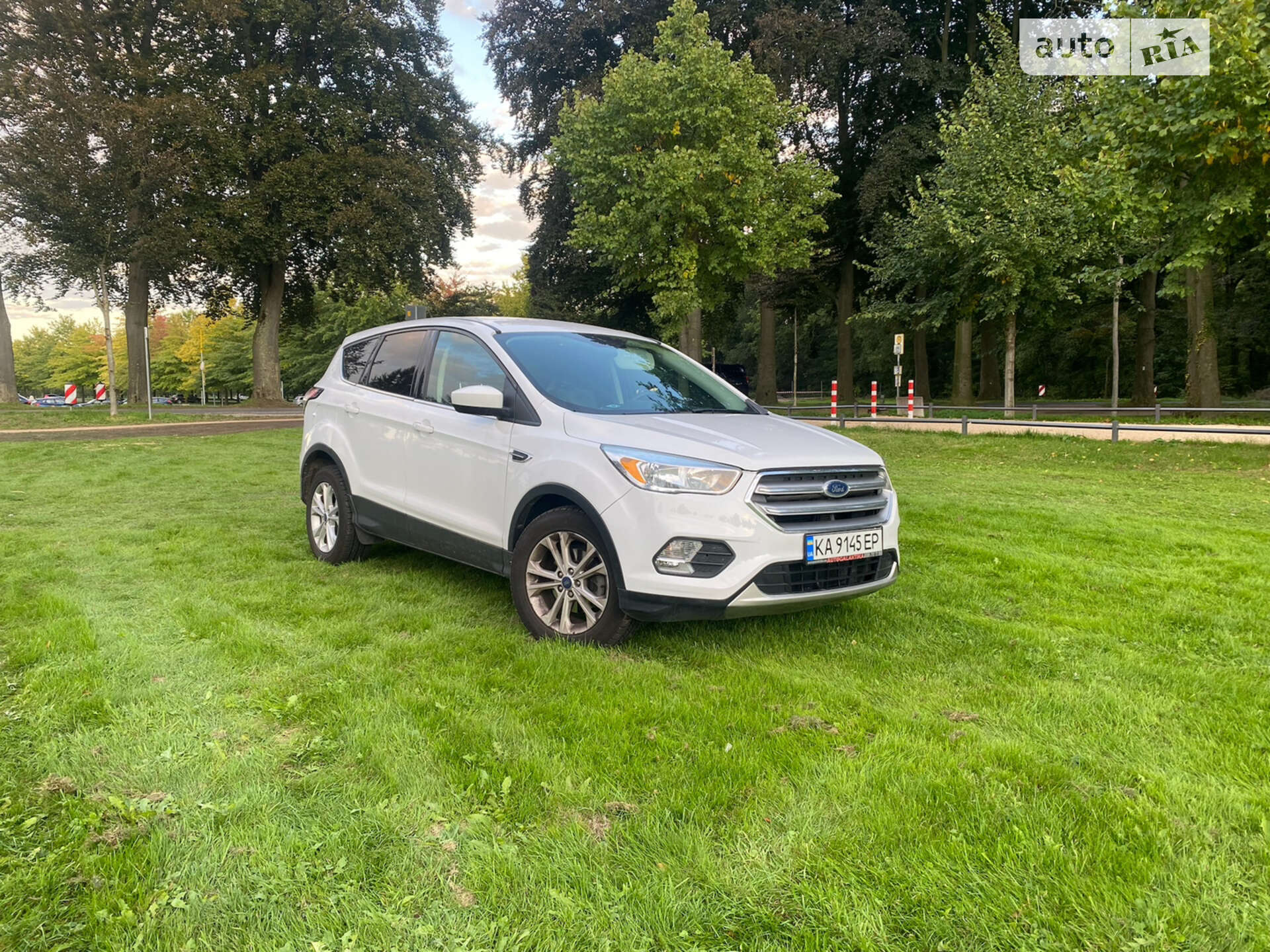 FORD ESCAPE 2017