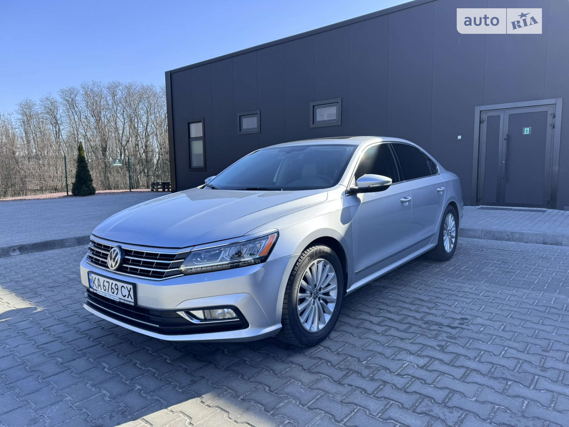 VOLKSWAGEN PASSAT 2016