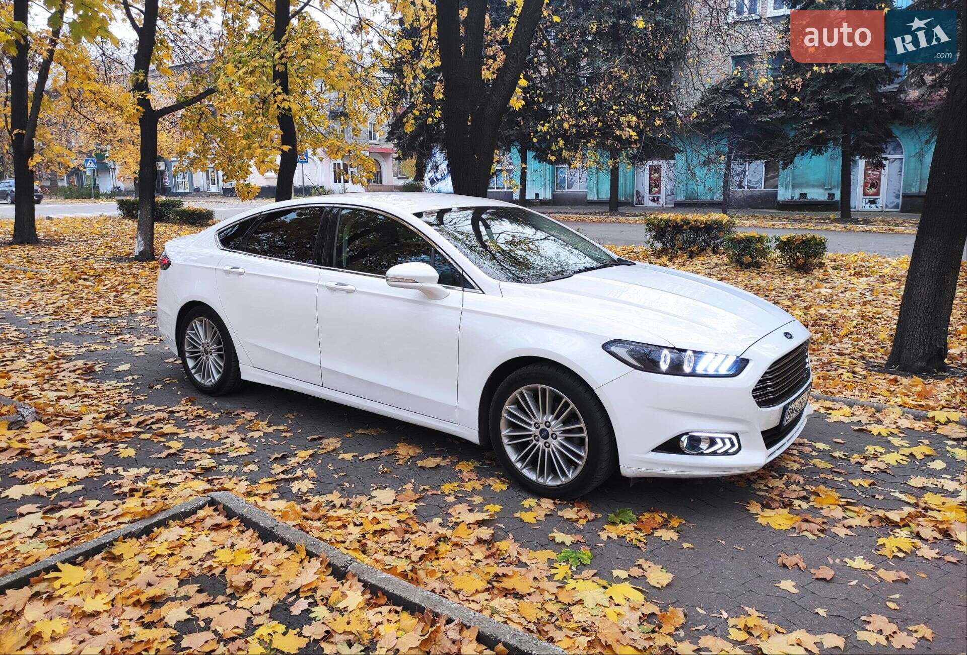 Головне фото звіту автомобіля FORD FUSION 2015