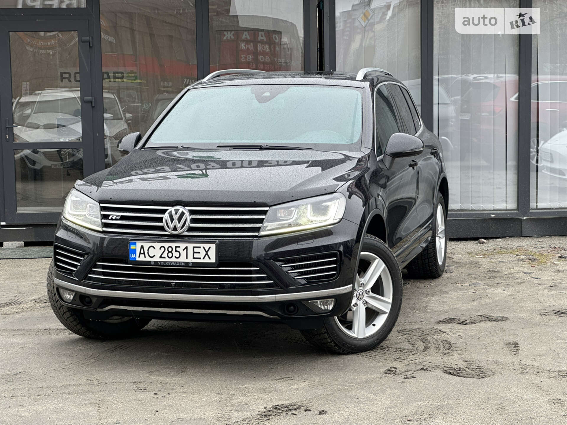 VOLKSWAGEN TOUAREG 2015