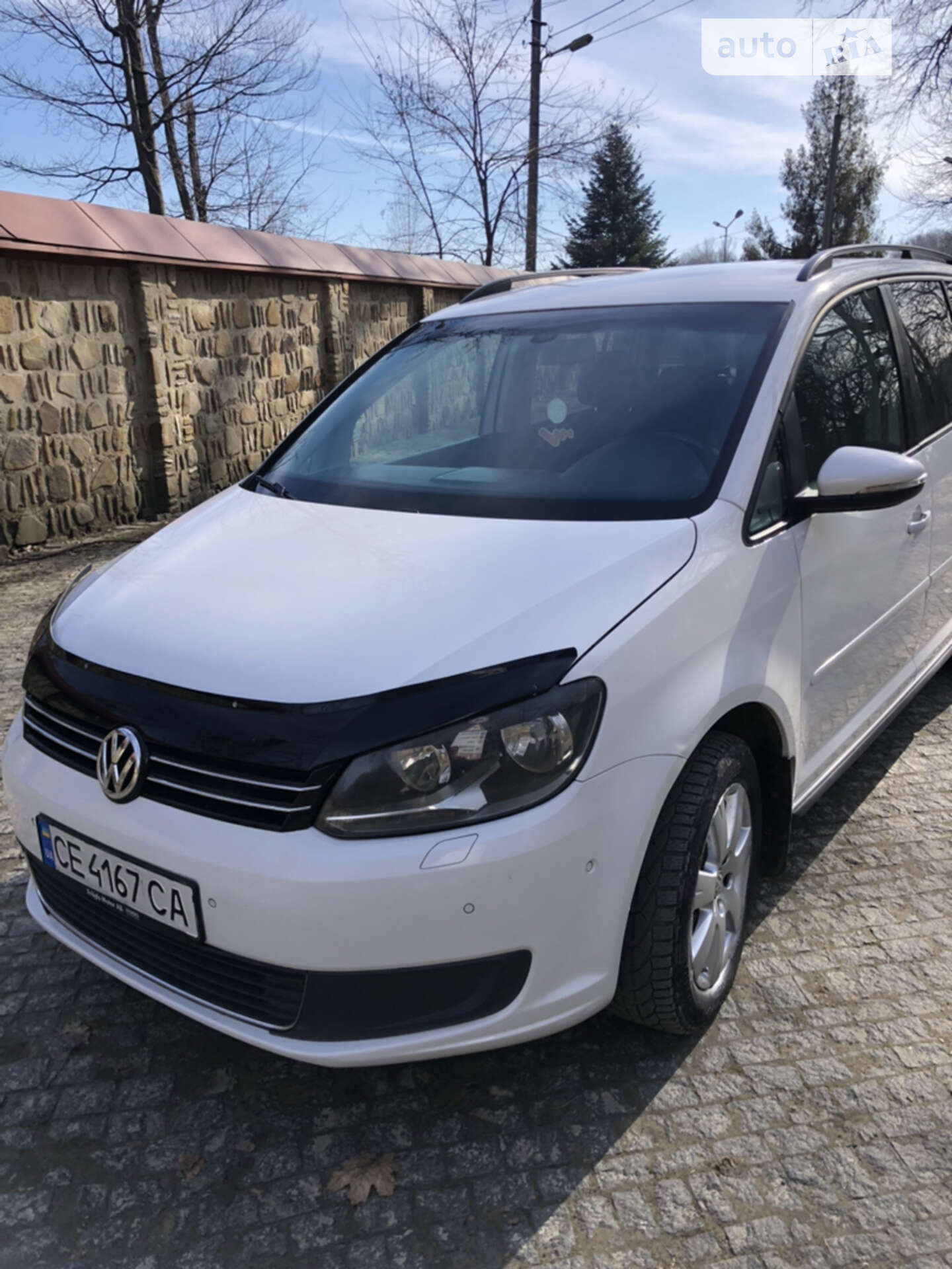 VOLKSWAGEN TOURAN 2012