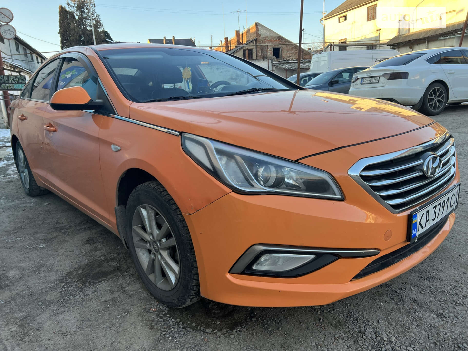 Головне фото звіту автомобіля HYUNDAI SONATA 2016