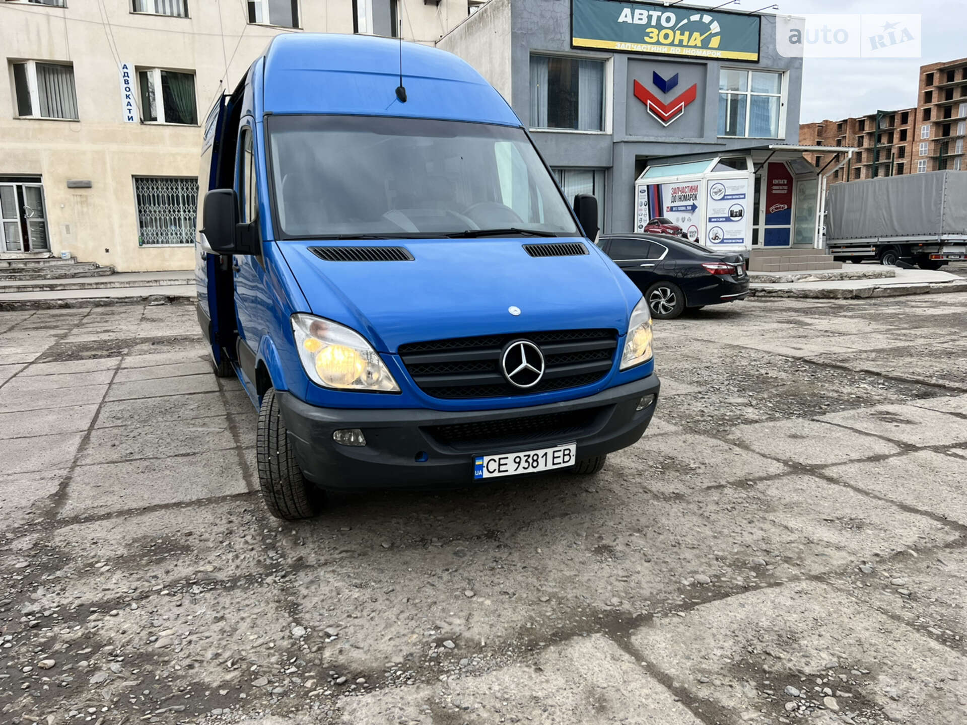 MERCEDES-BENZ SPRINTER 319 CDI 2012