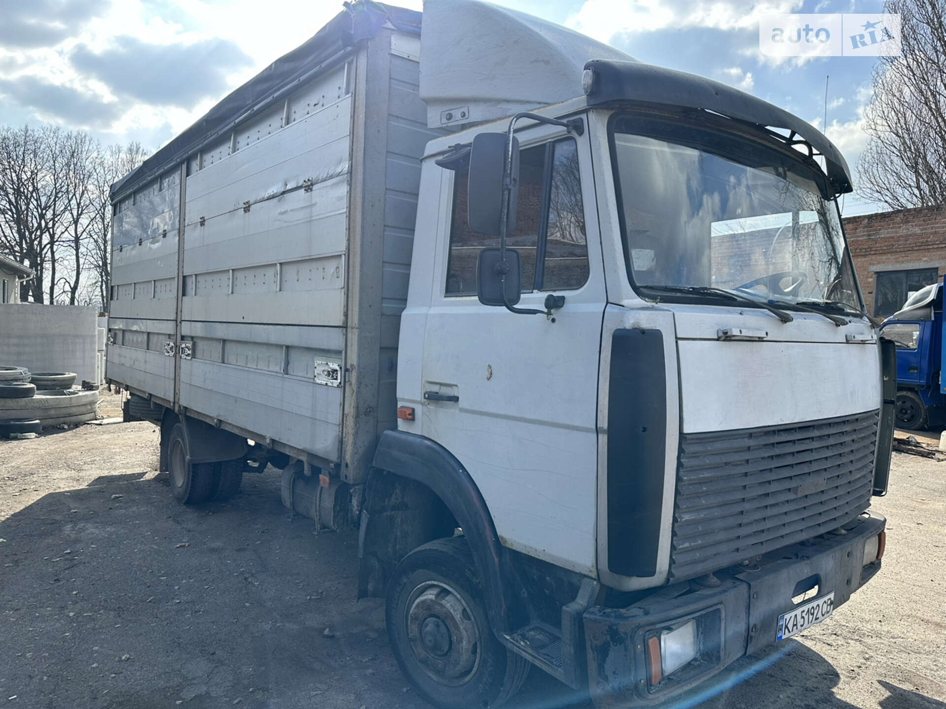 МАЗ 437040 2003