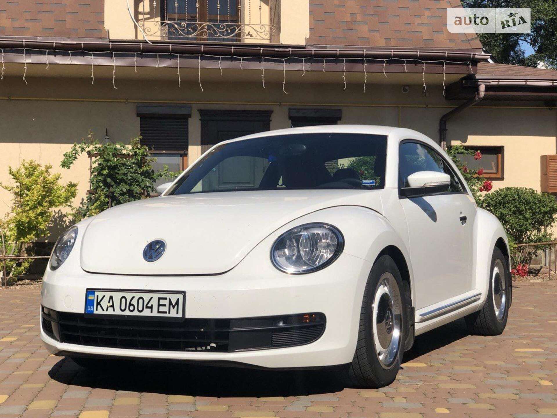 VOLKSWAGEN BEETLE