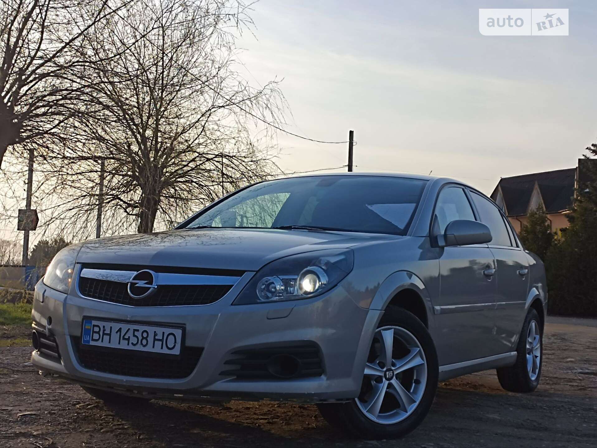 Головне фото звіту автомобіля OPEL VECTRA 2008