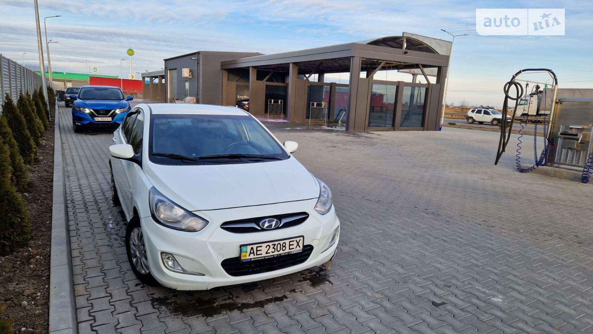 HYUNDAI ACCENT 2012