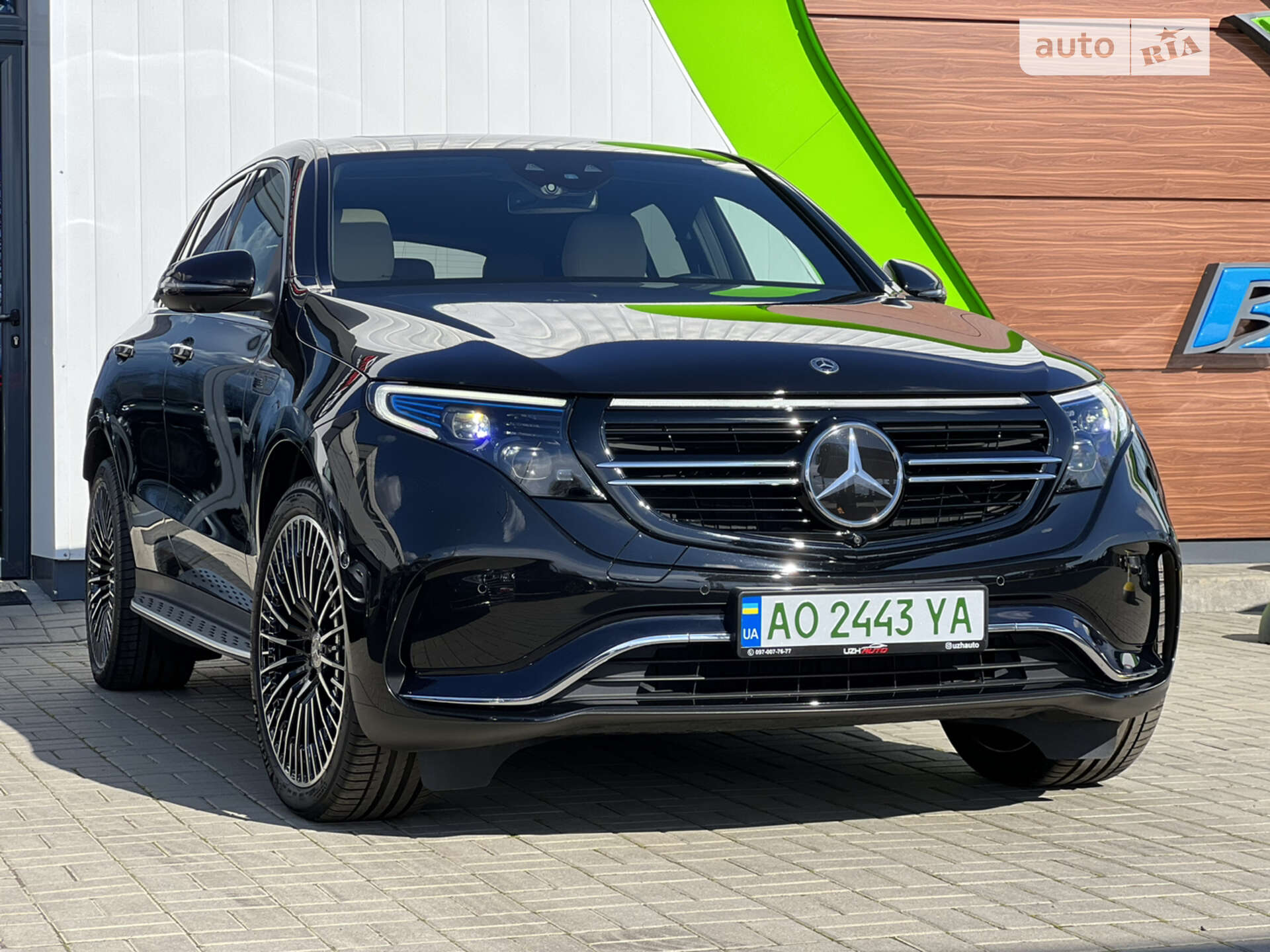 Mercedes-Benz EQC 2021